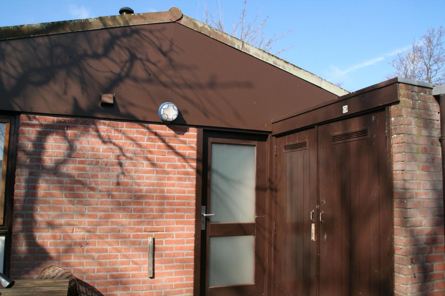 Three-Bedroom House photo 2