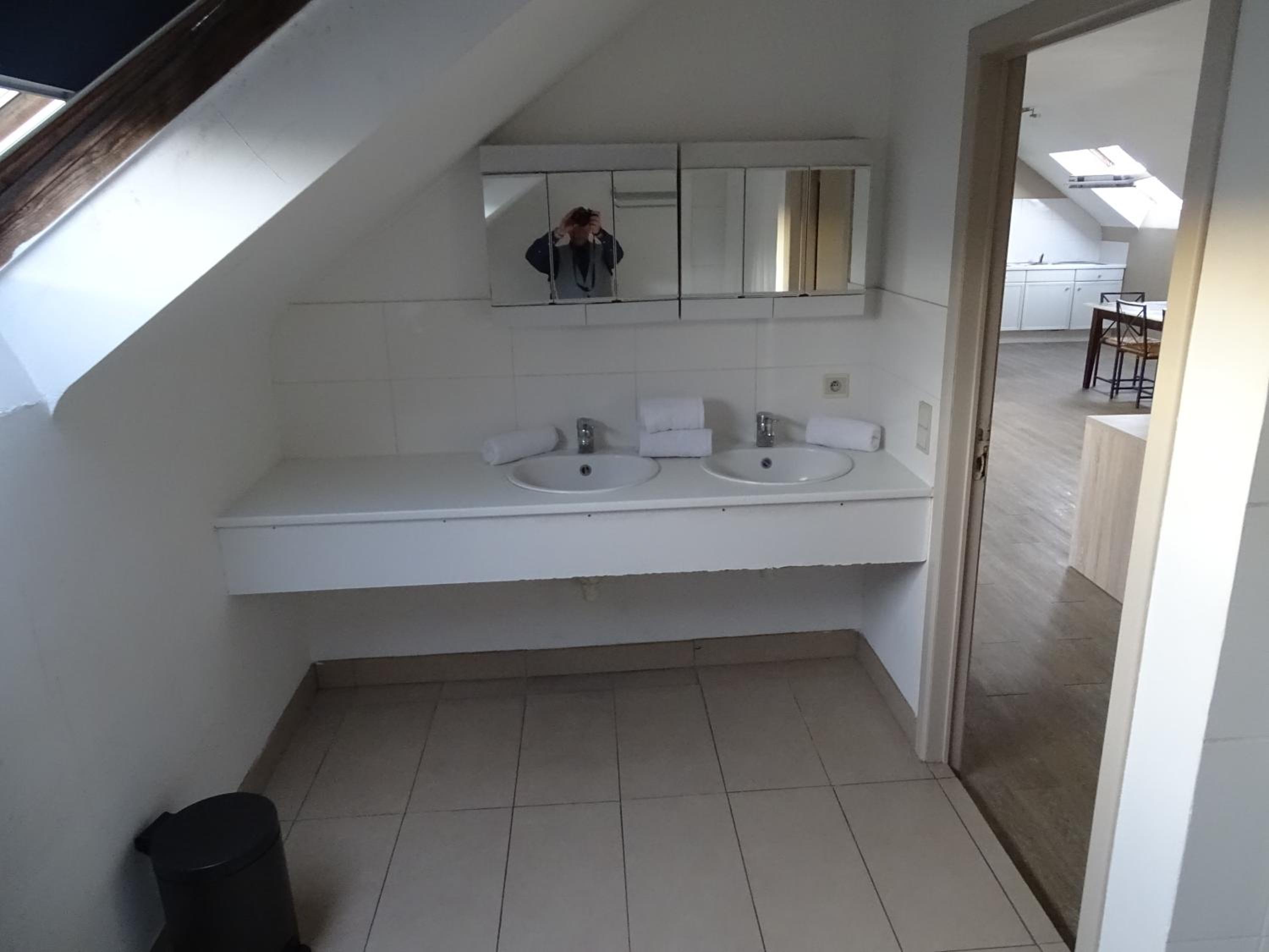 Family Apartment (6 Adults) - Photo 3