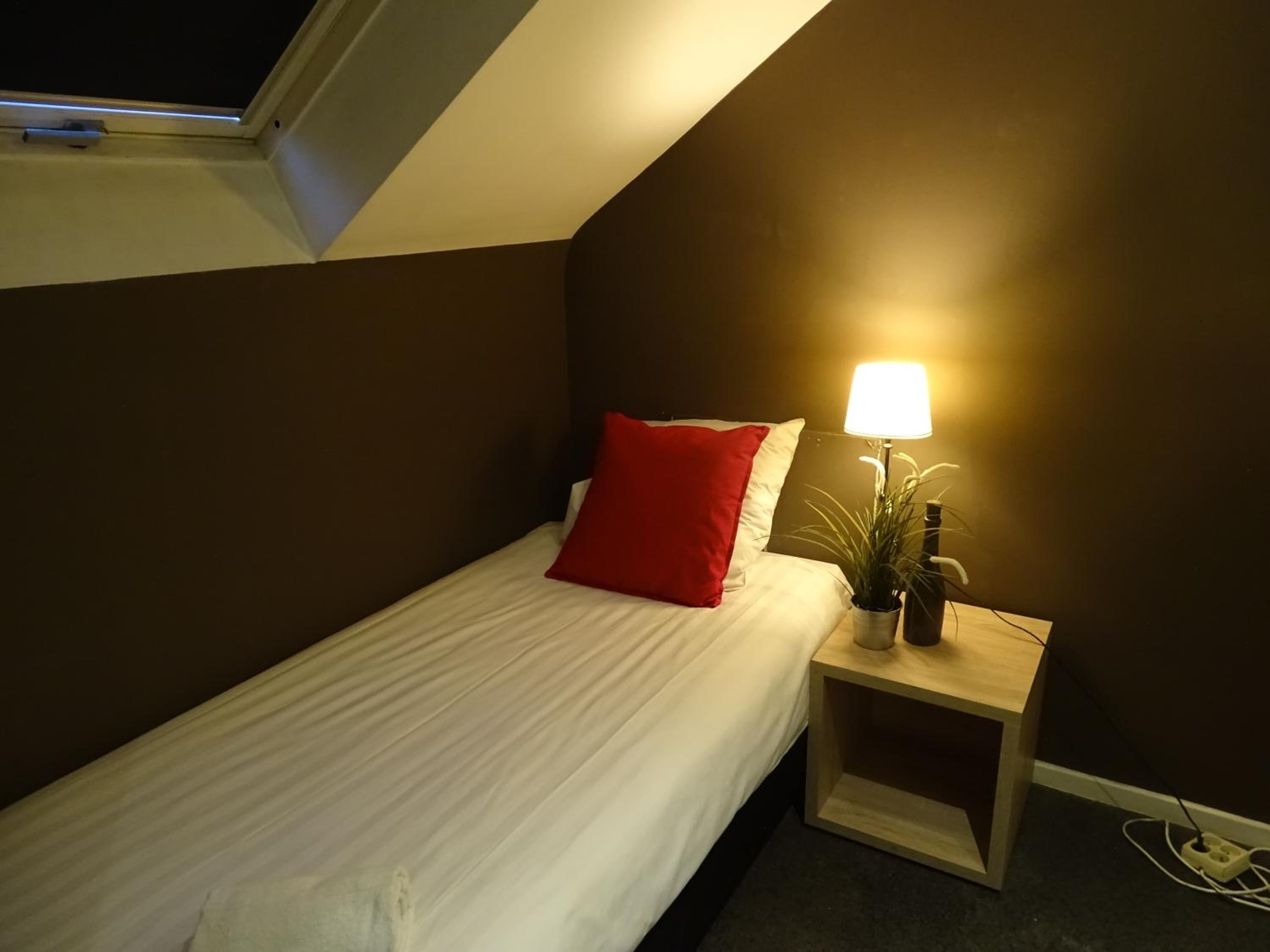 Family Apartment (6 Adults) - Photo 4