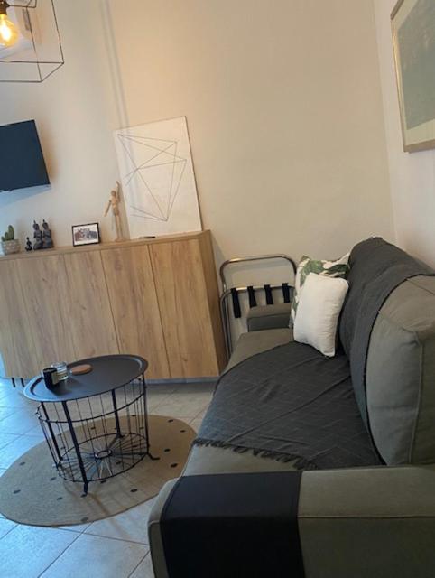 One-Bedroom Apartment - Photo 5