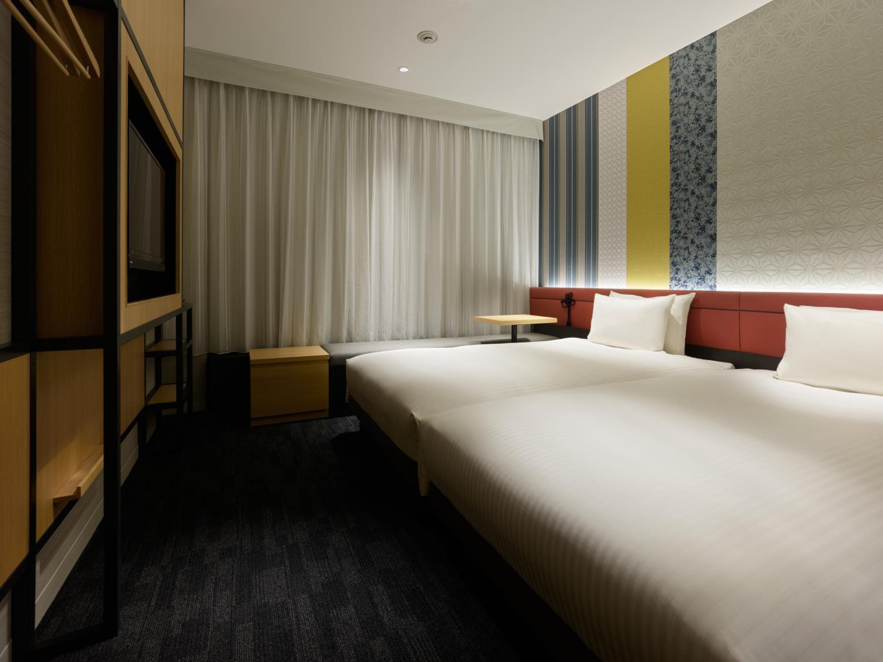 Standard Twin Room - Non-Smoking photo 3