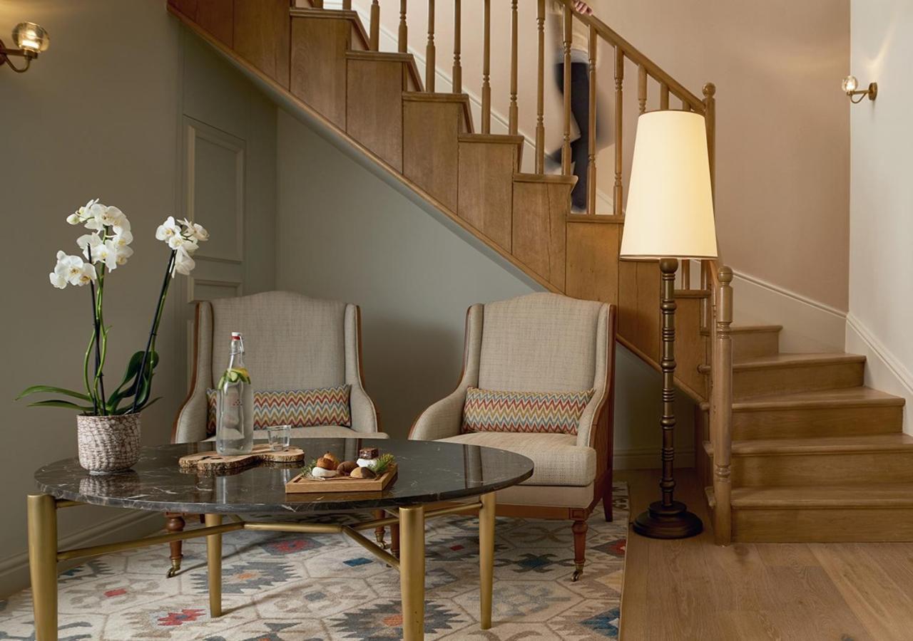 Heritage Vaulted Duplex Suite photo 2