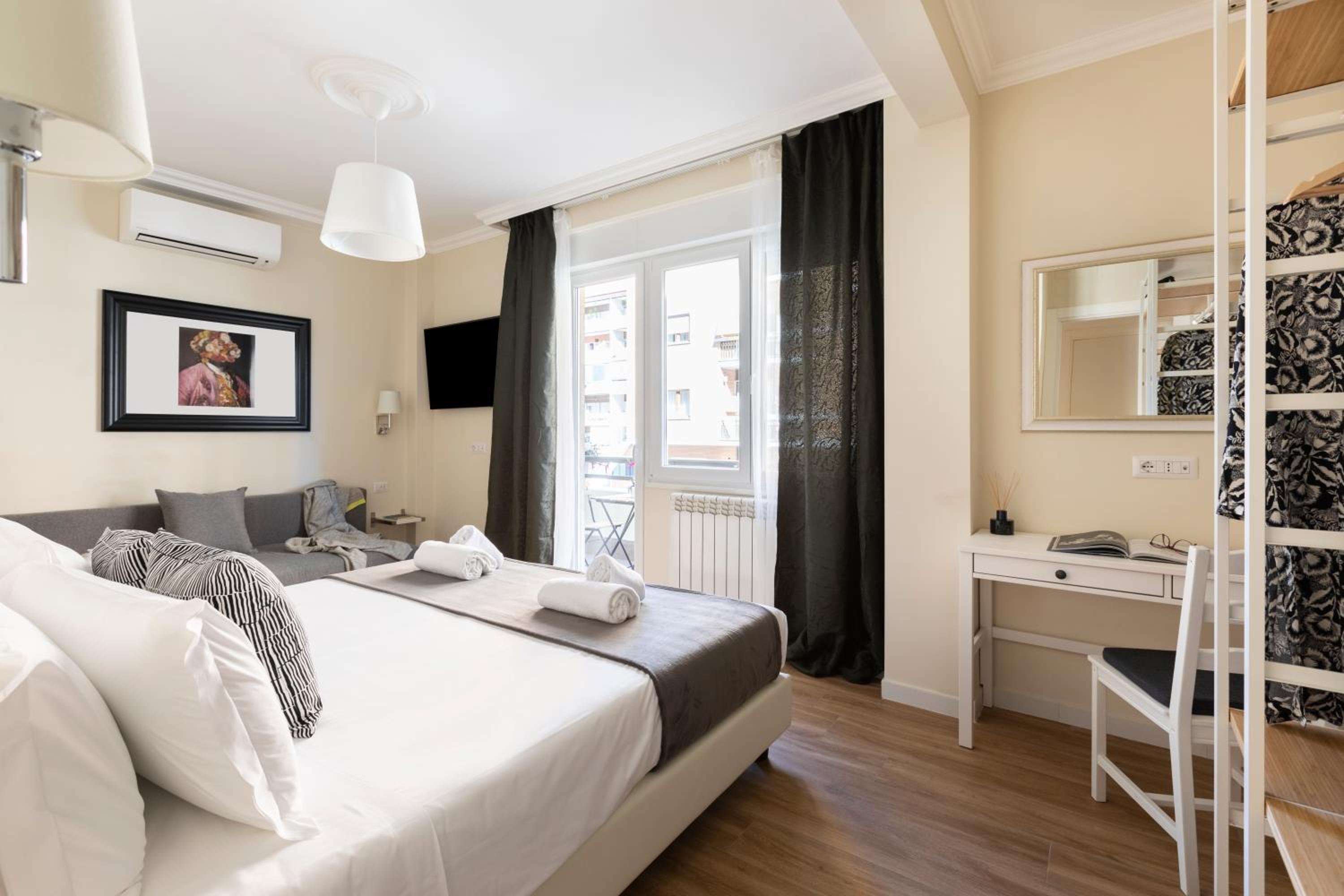 Superior Triple Room photo 2