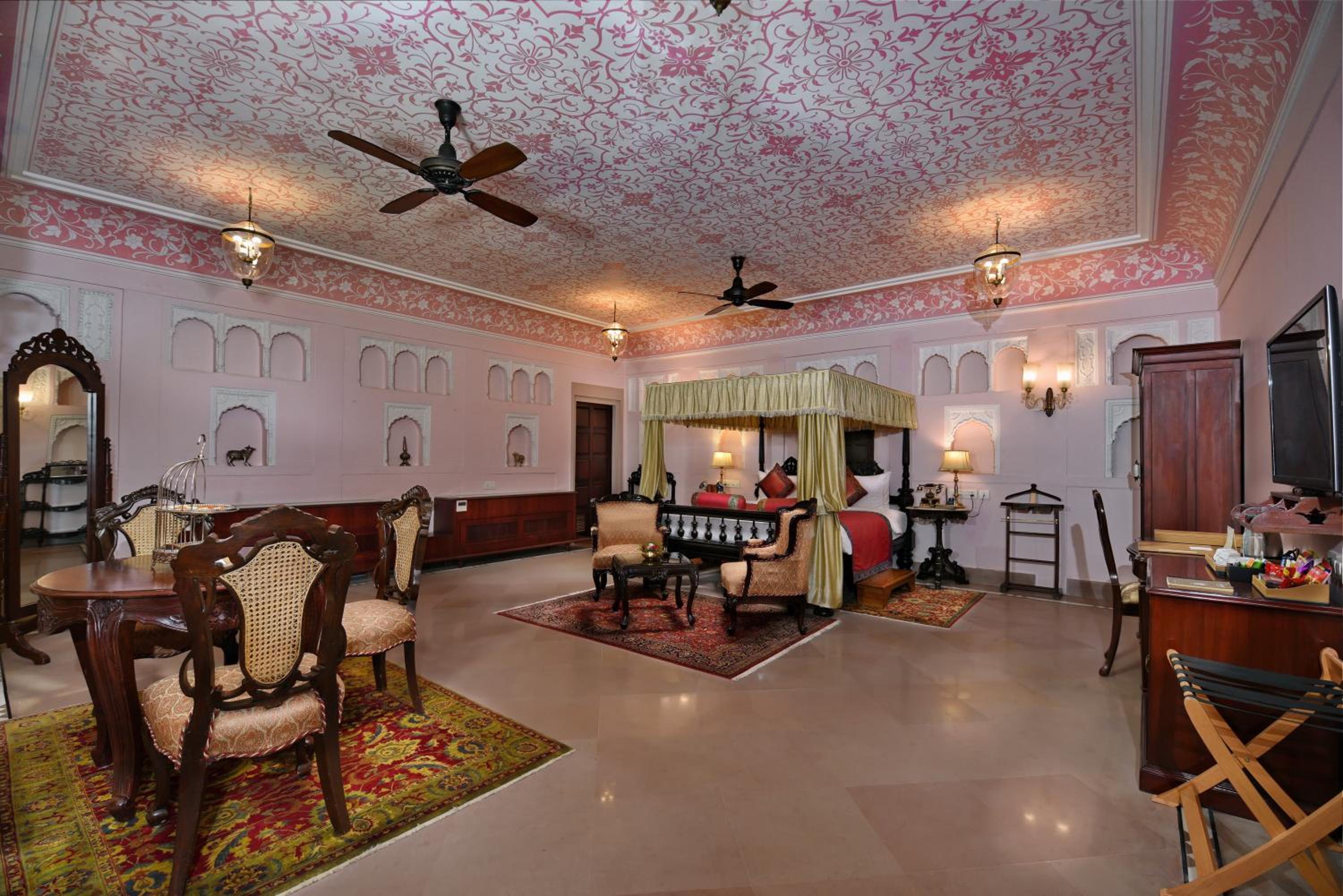 Maharajah Suite with Ganges View