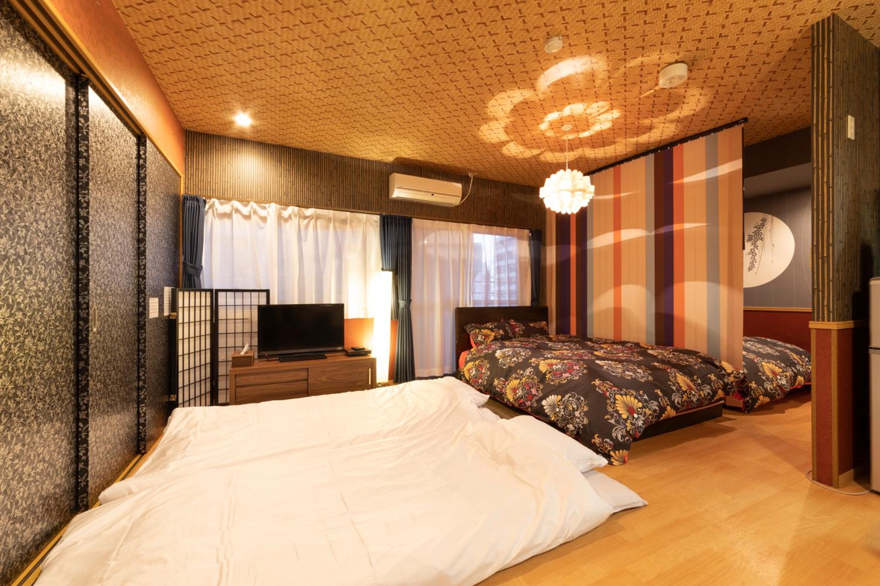 One-Bedroom Apartment - Photo 11