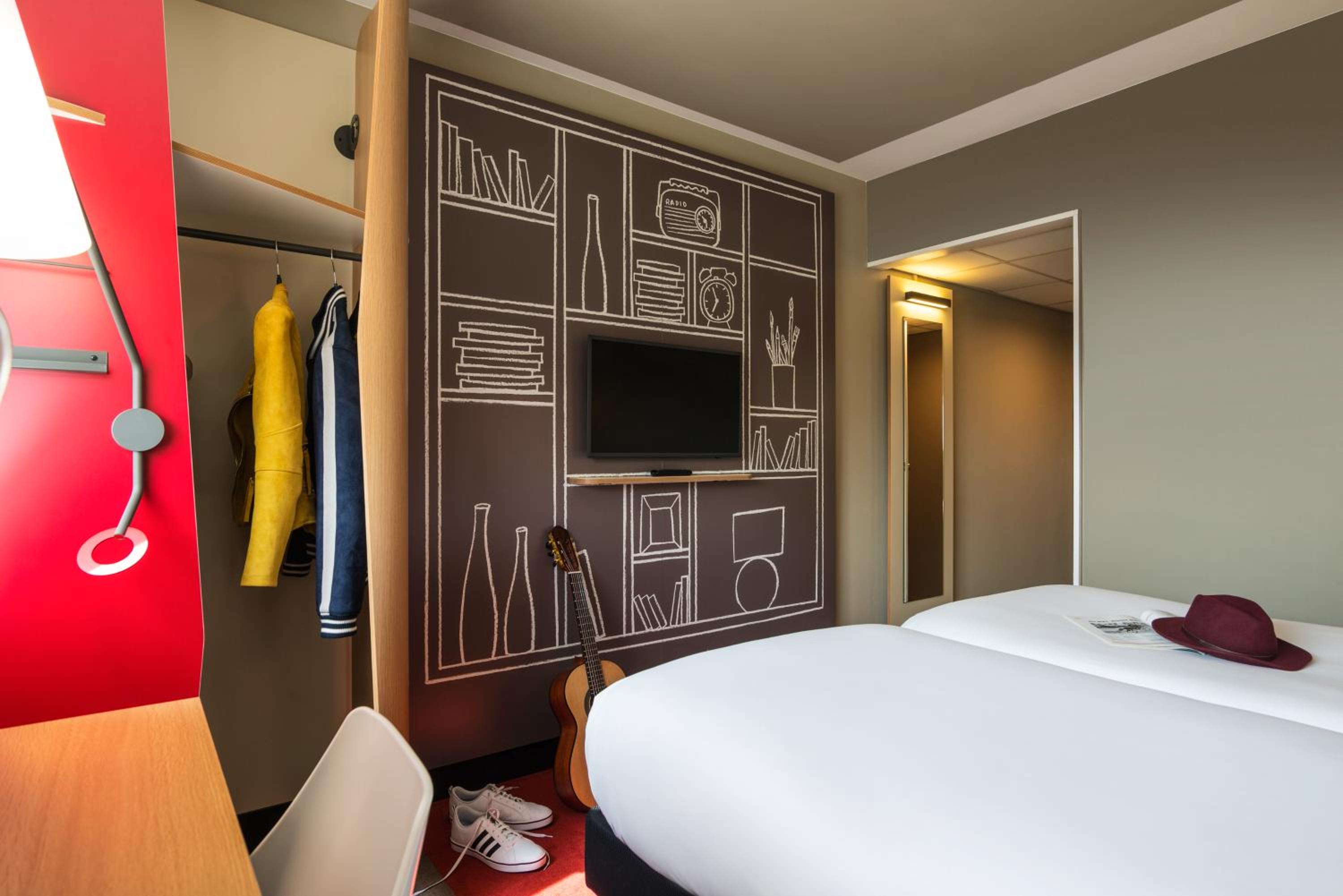 Superior Room with Two Twin Beds - Photo 6