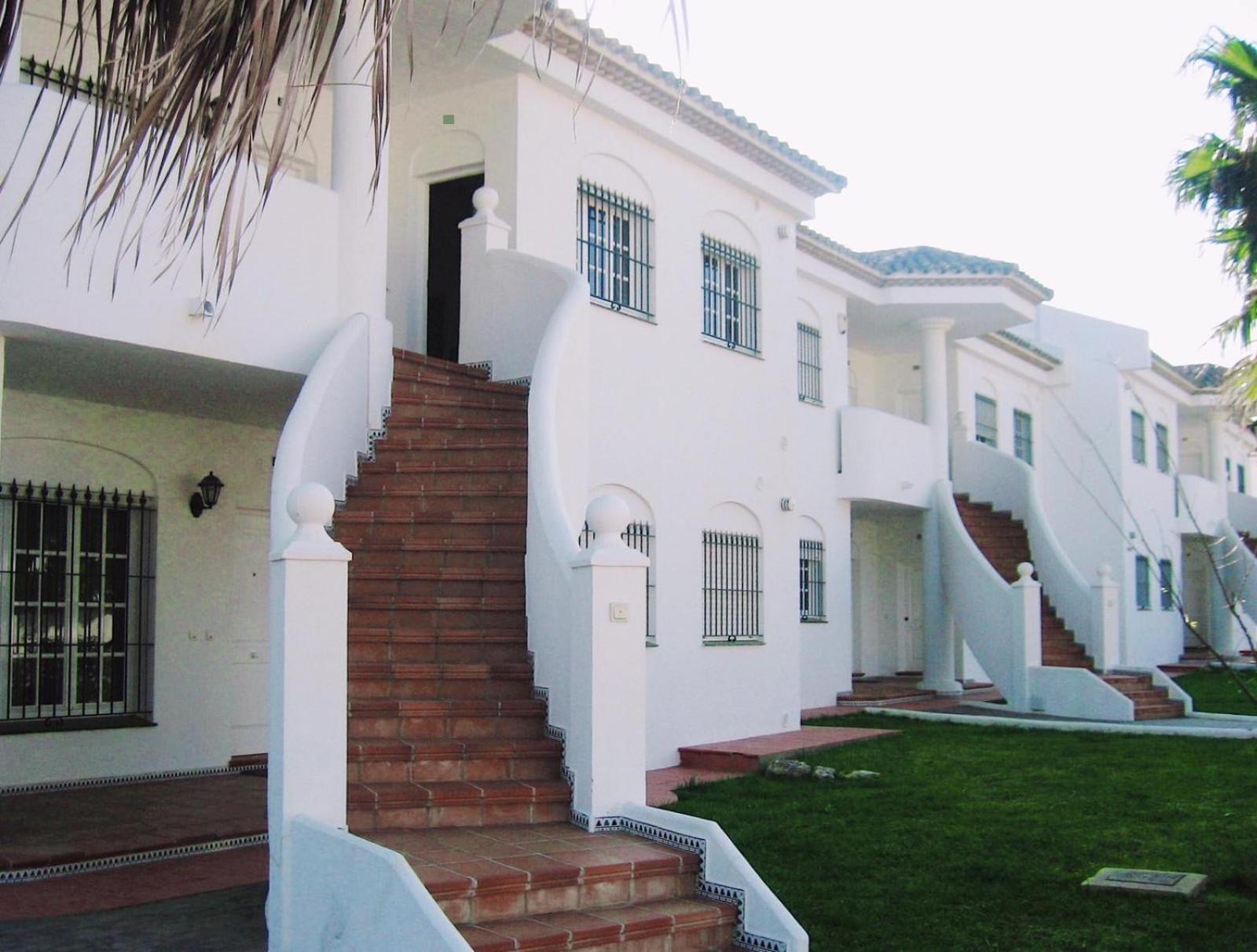 Two-Bedroom Apartment photo 2