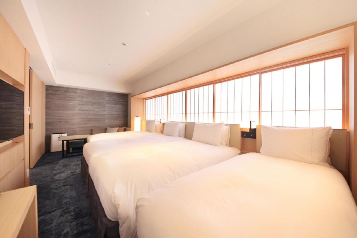 Premier Twin Room (4 adults) photo 2