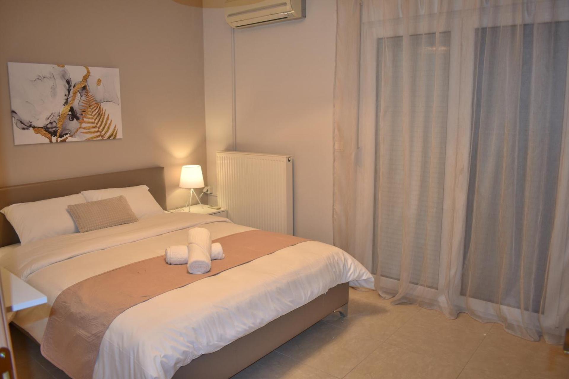 Two-Bedroom Apartment - Photo 31
