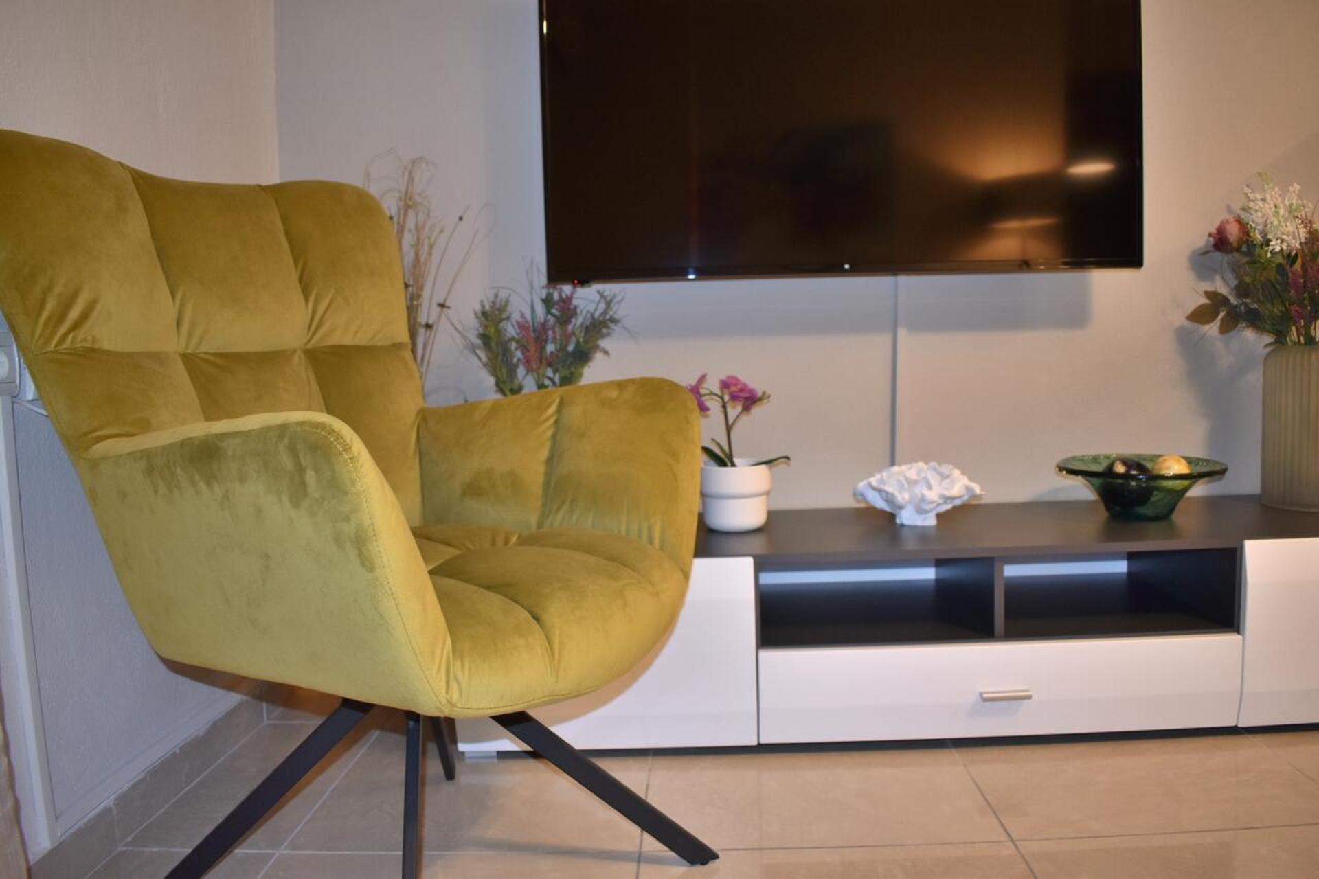 Two-Bedroom Apartment - Photo 28