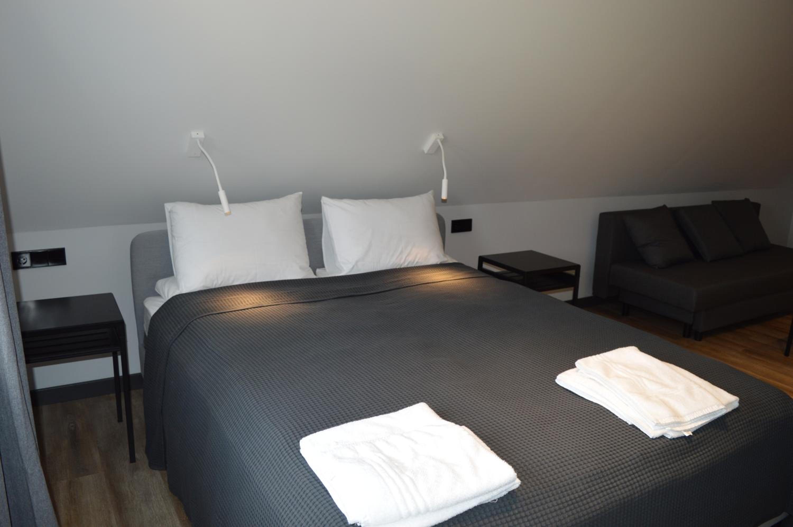 Quadruple Room with Shower - Photo 1