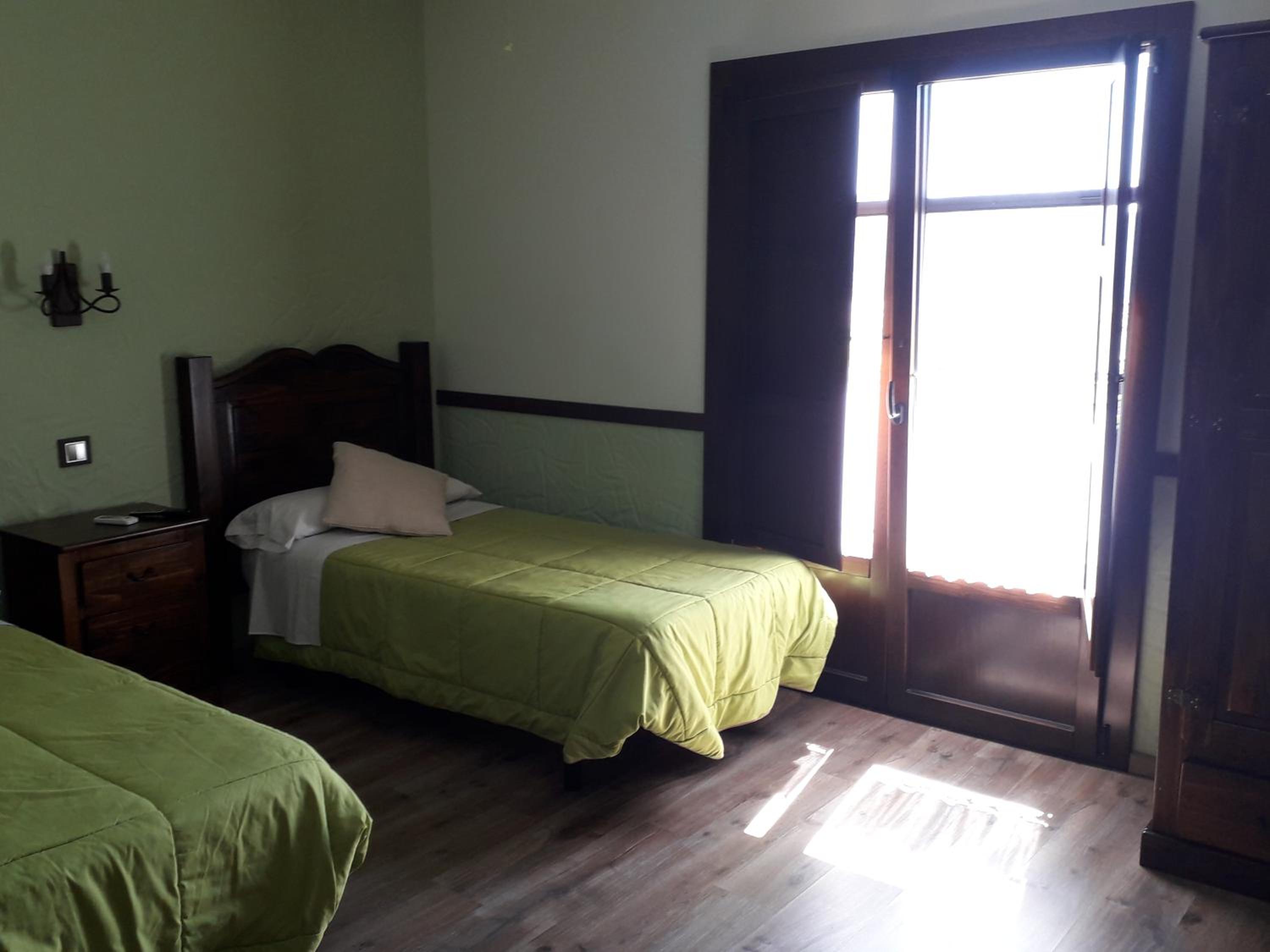 Superior Double or Twin Room - Photo 6