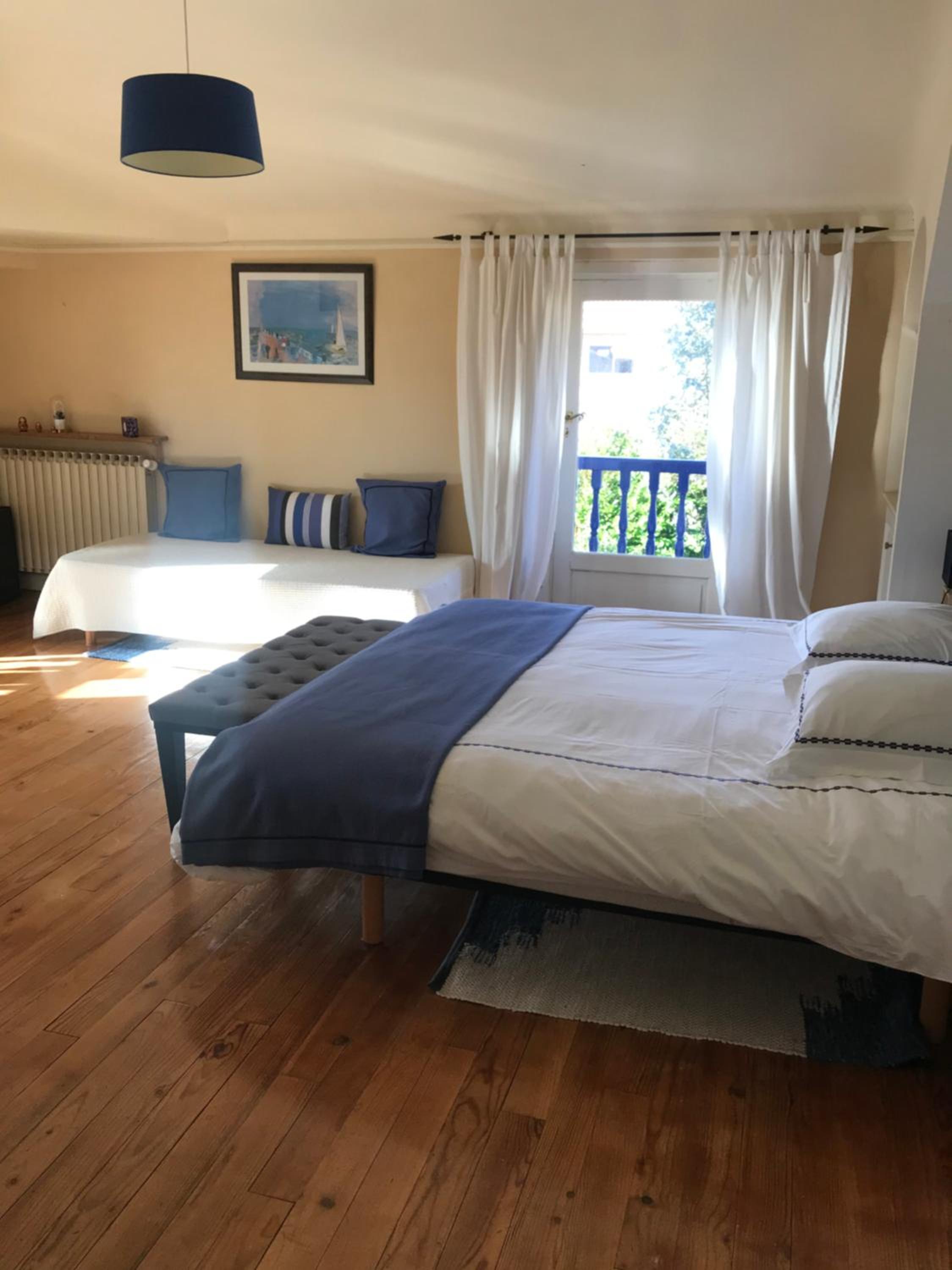 Superior King Room - Photo 2