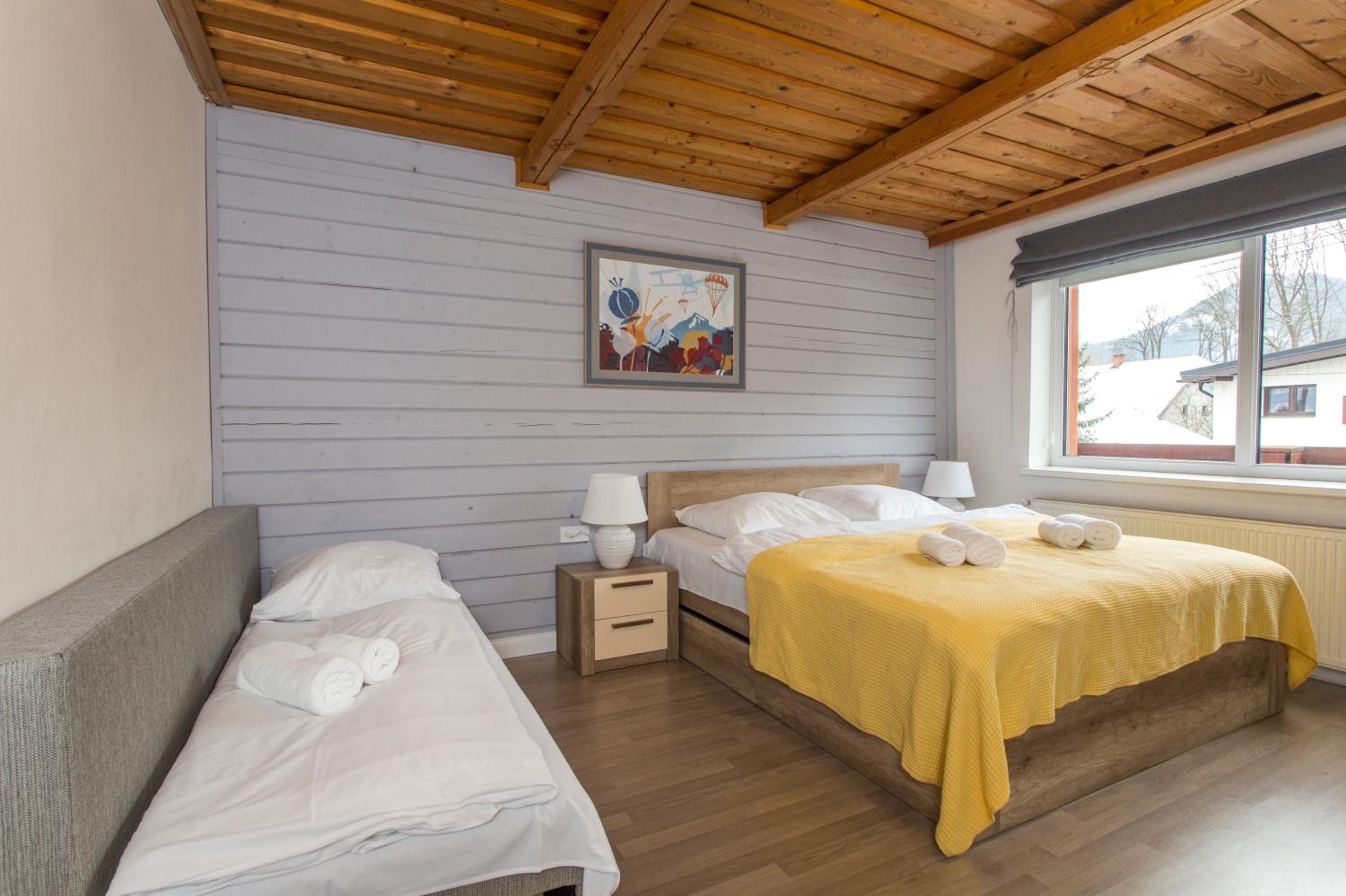 Triple Room with Private Bathroom - Photo 4