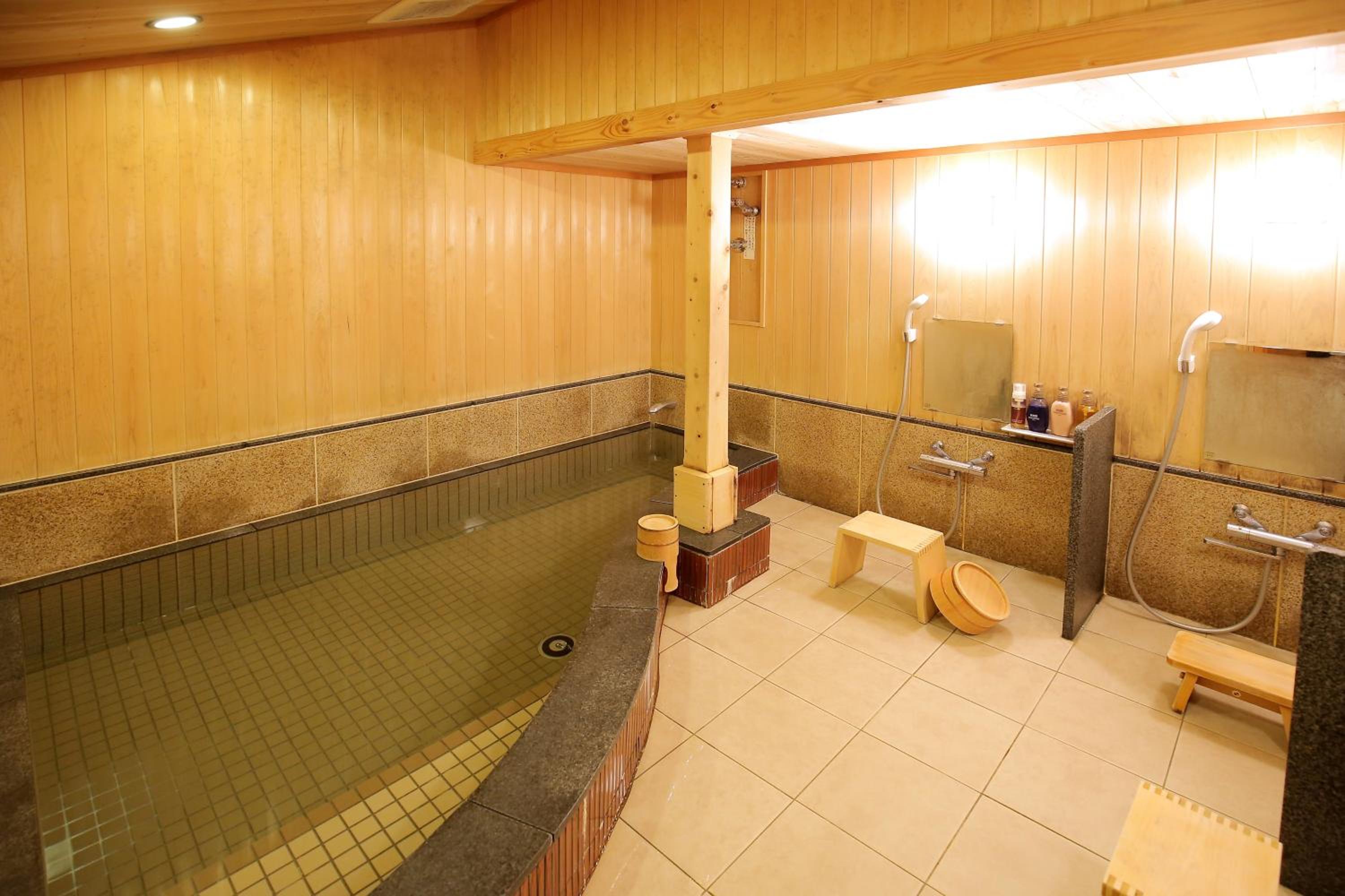 Japanese-Style Quadruple Room photo 2