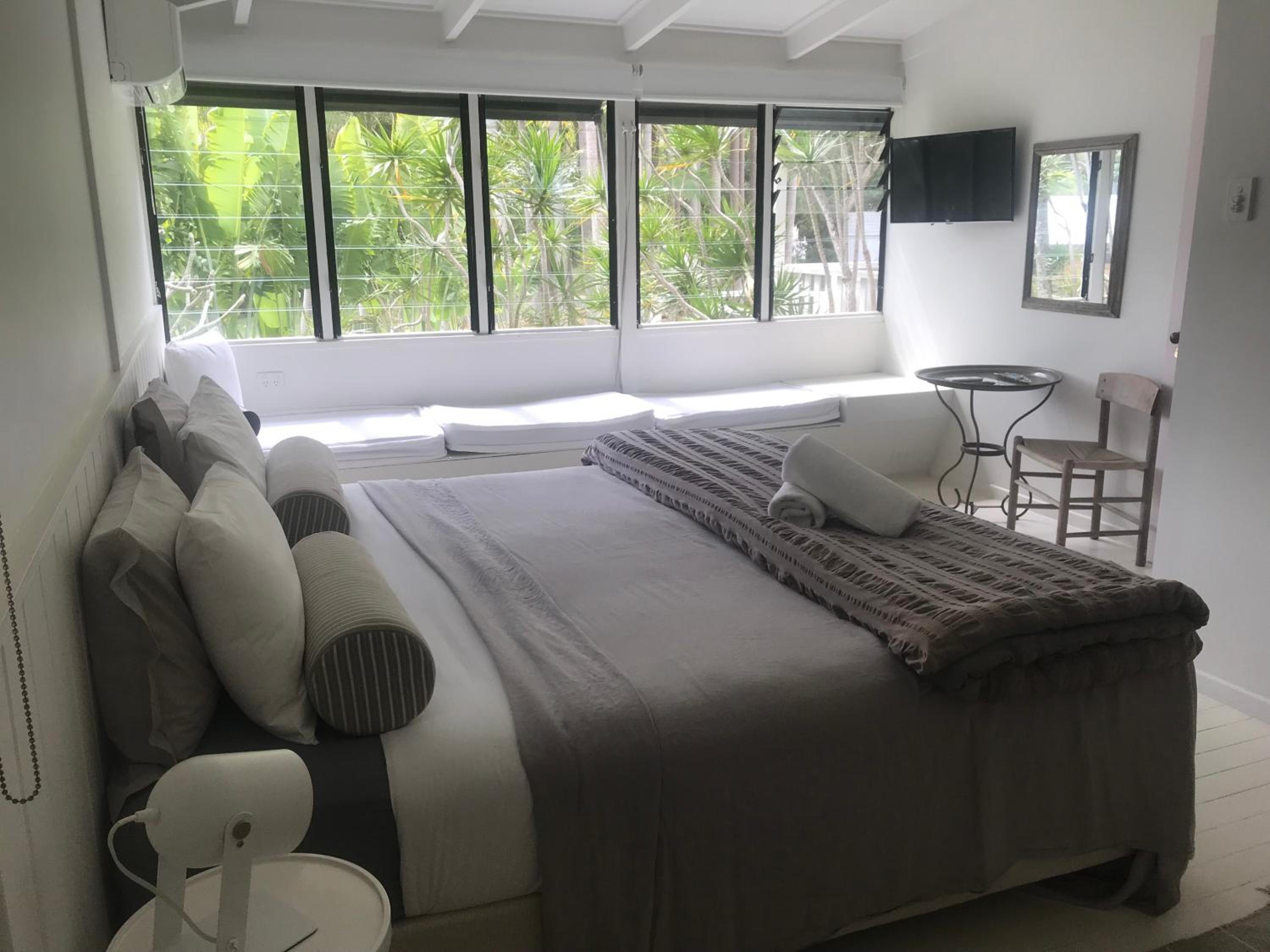 Superior King Room with Private Bathroom