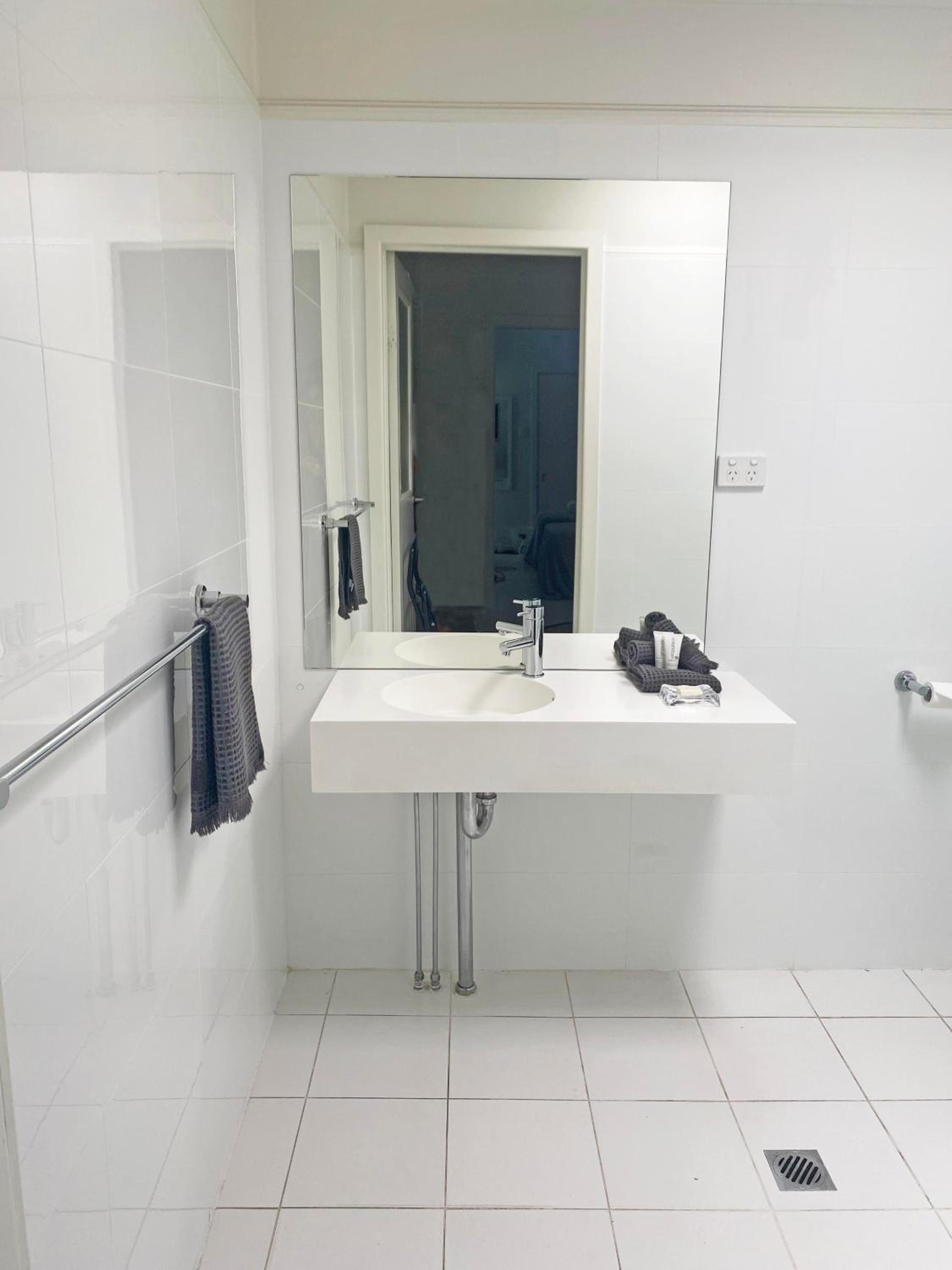 Superior King Room with Private Bathroom