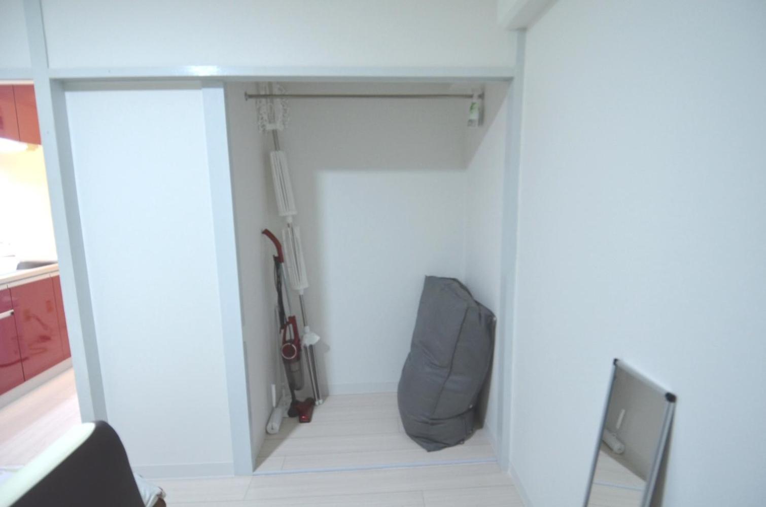 Apartment - Photo 4