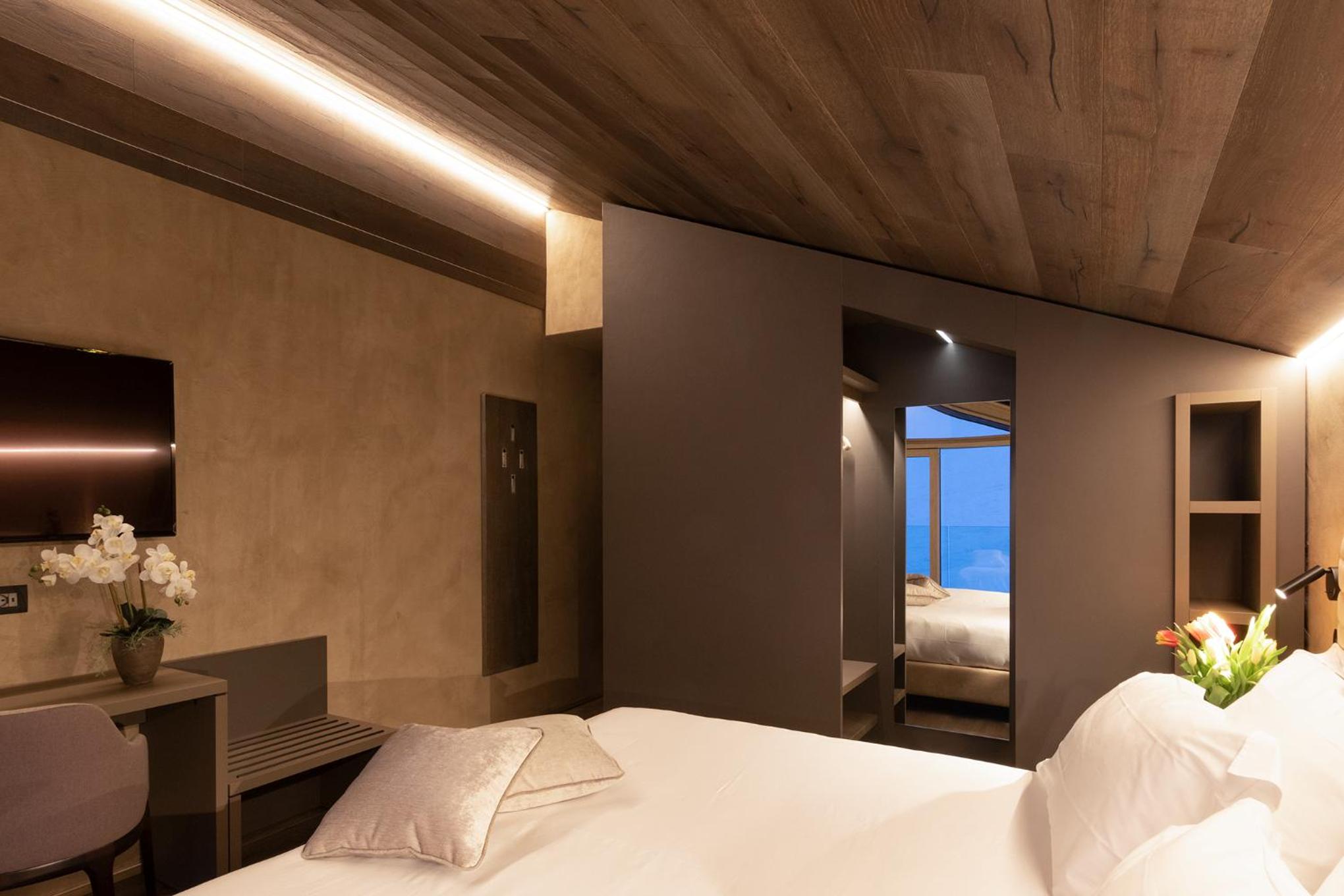 Double or Twin Room photo 2
