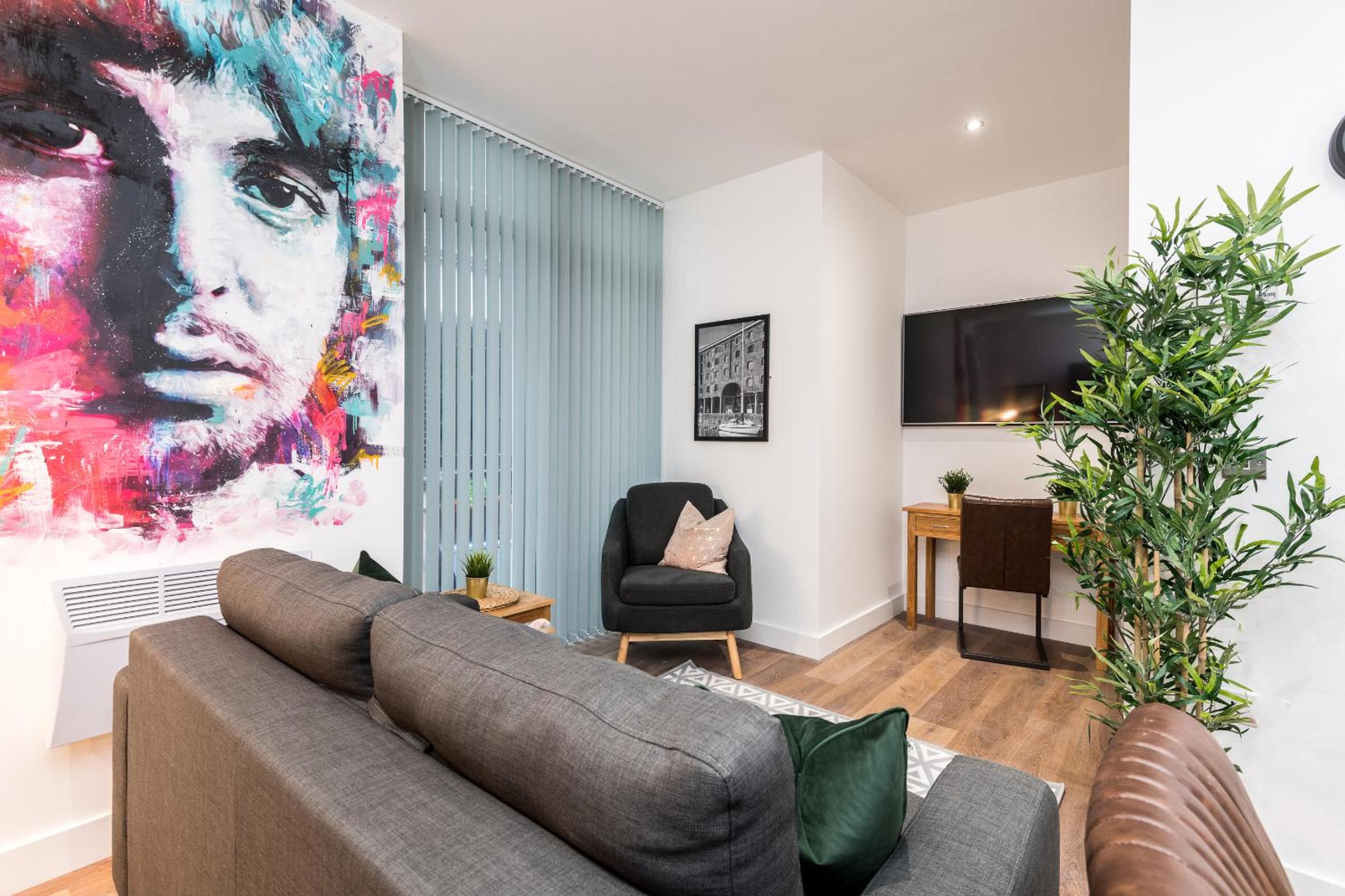 One-Bedroom Apartment - Photo 24