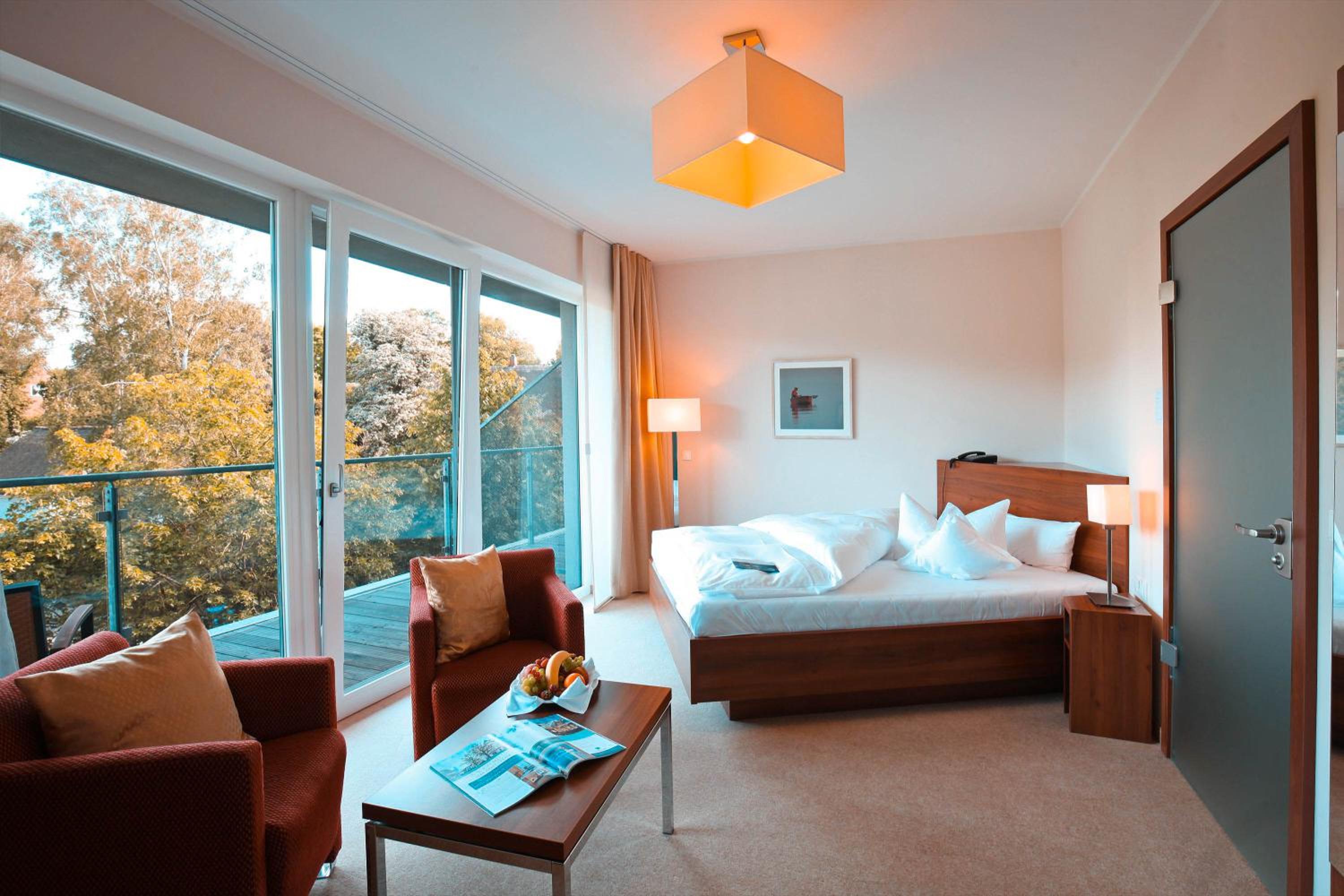 Small Double Room - Land Side