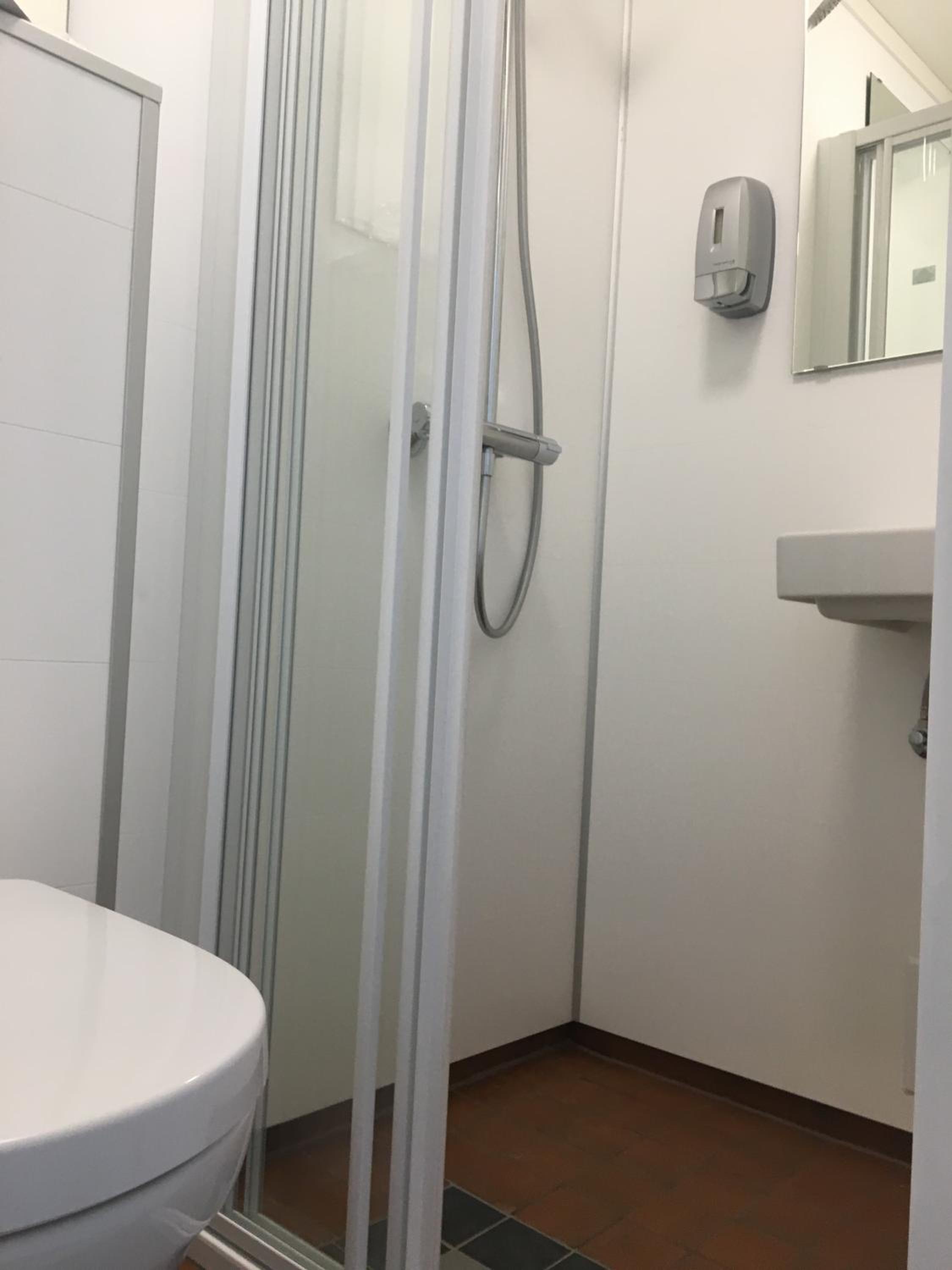 Single Room - Photo 4