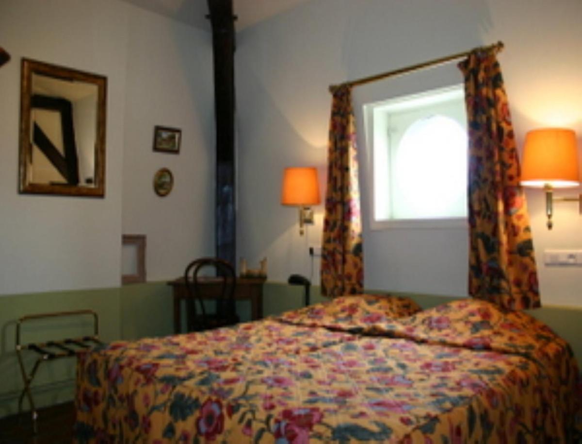 Double or Twin Room with Bath photo 1