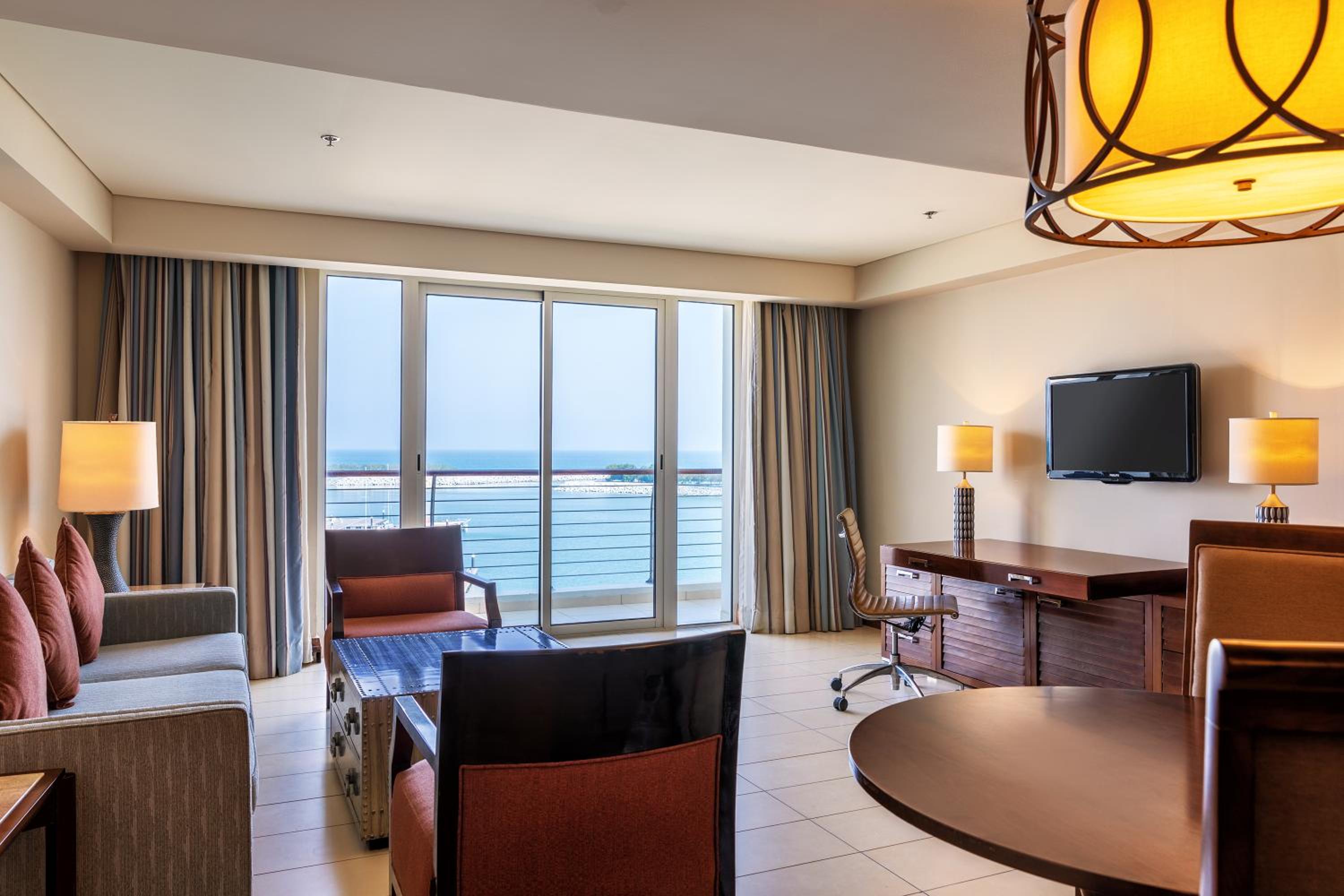 Two-Bedroom Sea View Apartment  photo 2