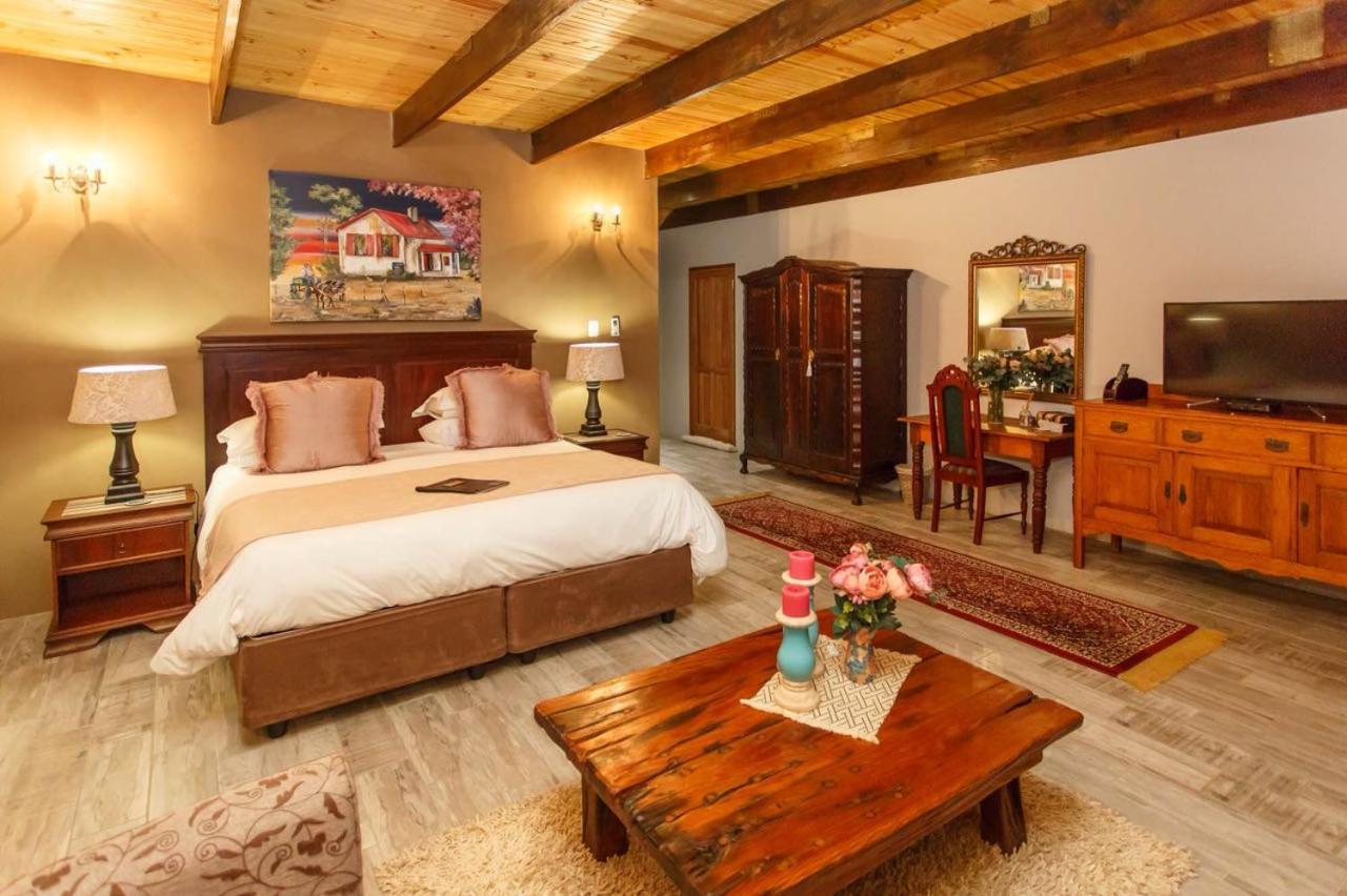 Suite with Garden View - Photo 1