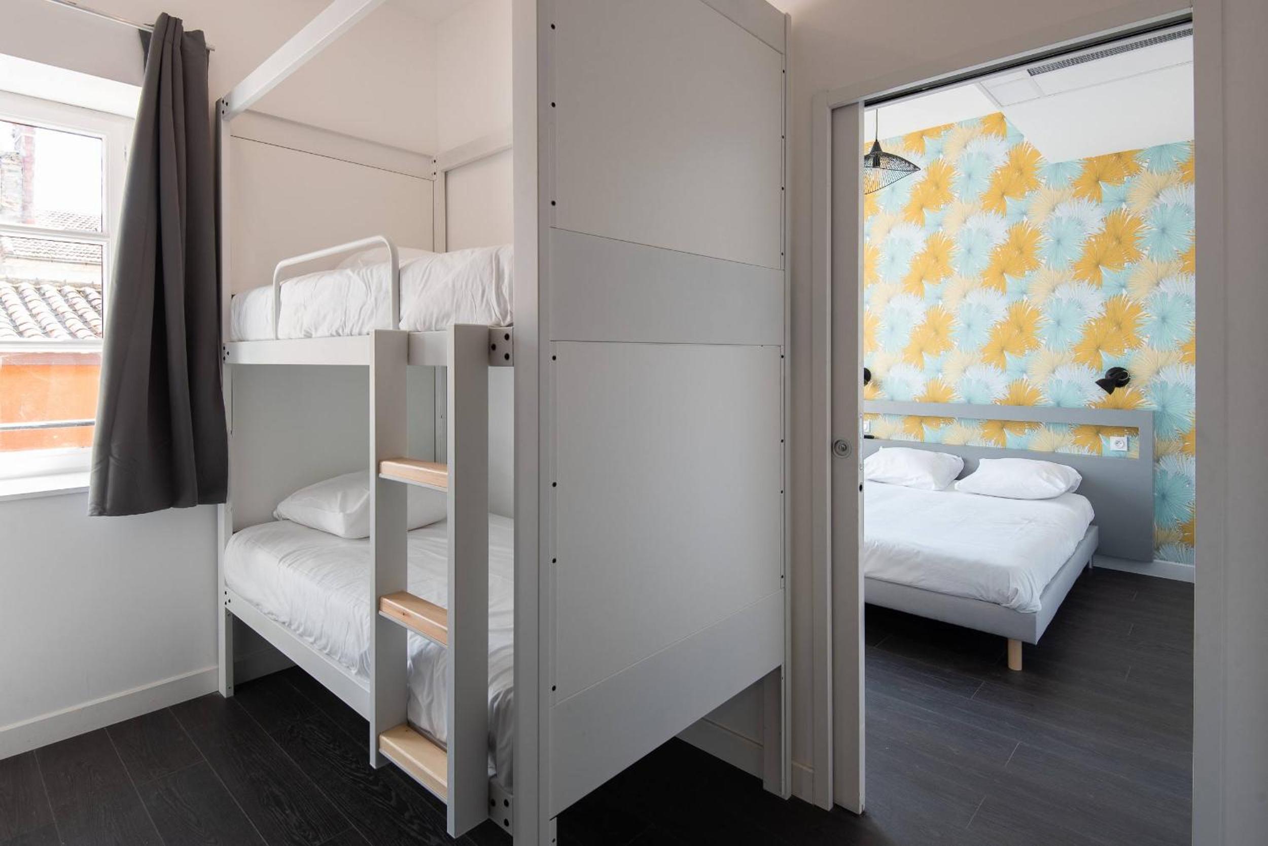Deluxe Quadruple Room - Photo 4