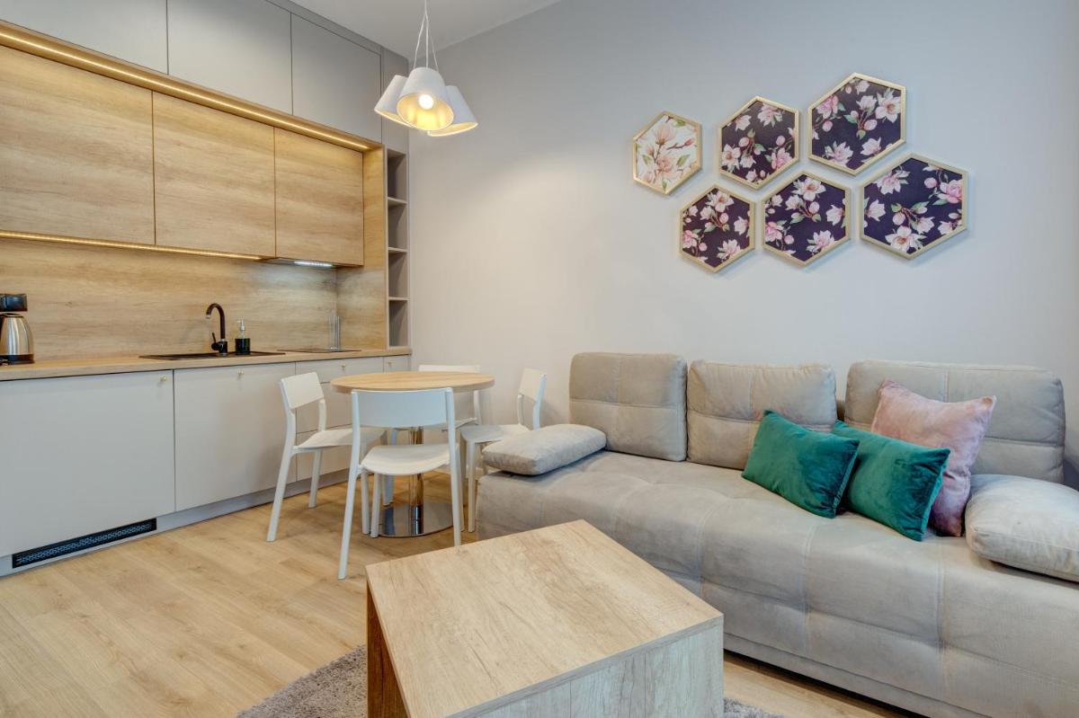 2 Room Apartment in Rondo Apartamenty Complex photo 1