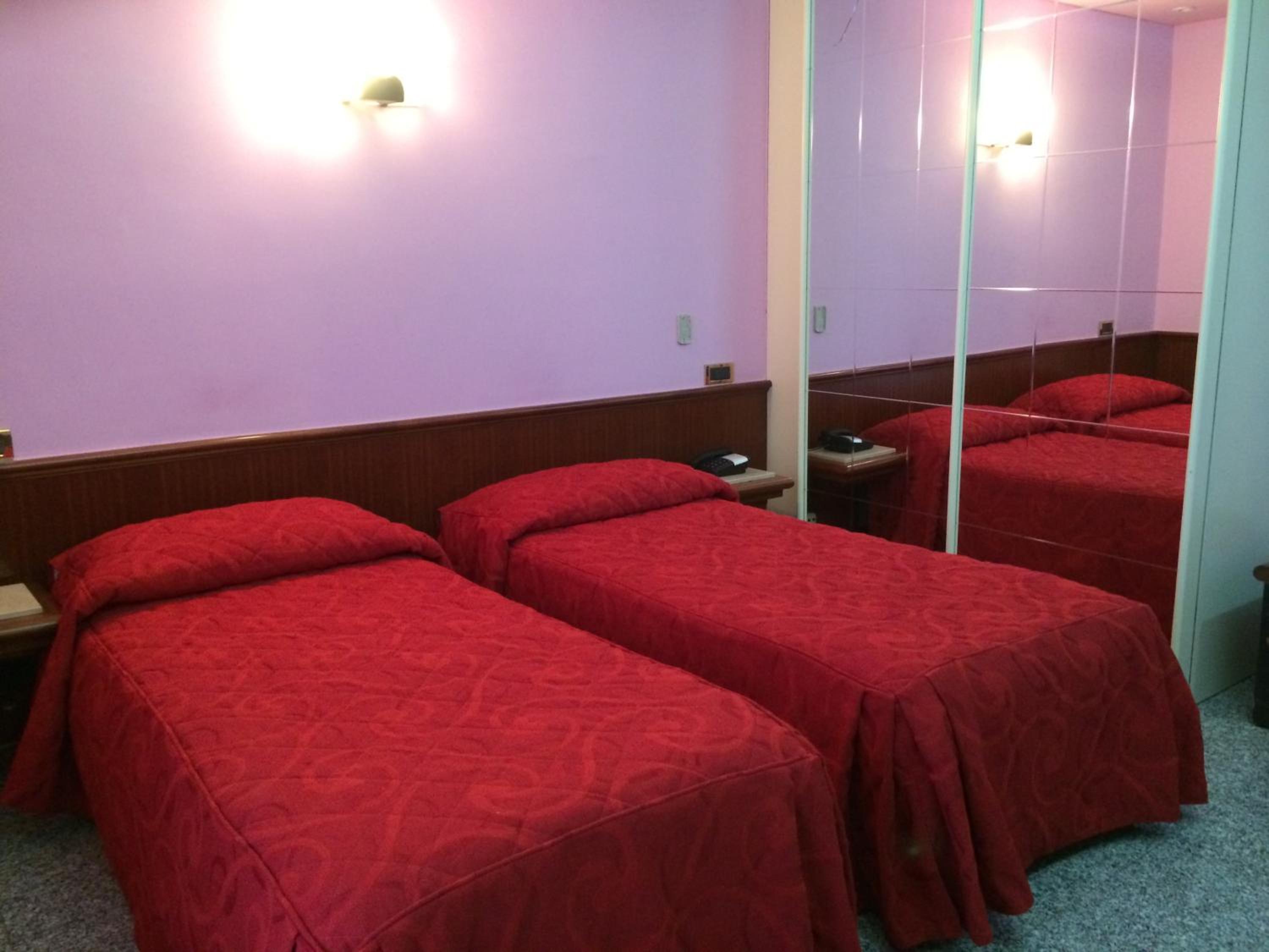 Twin Room photo 3
