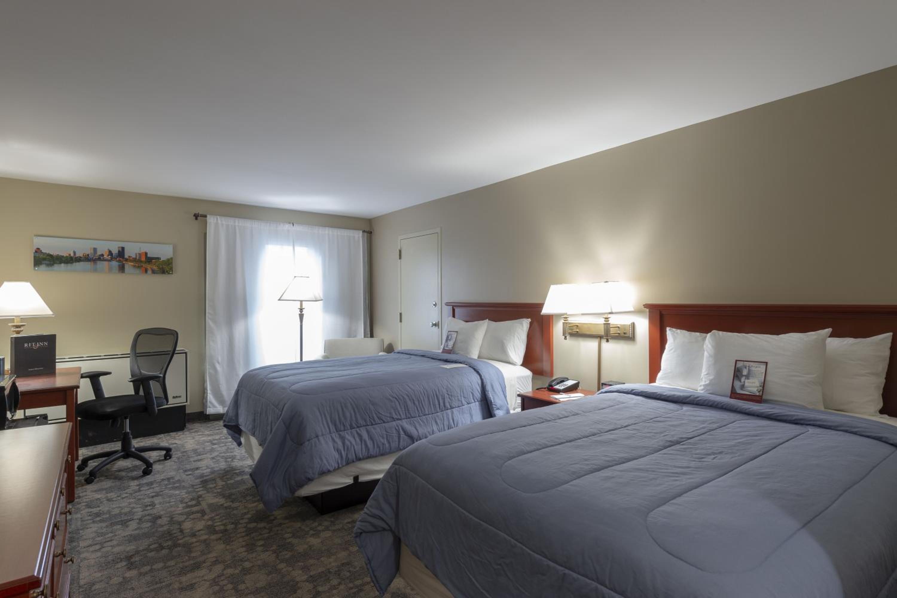 2 Double Beds, North photo 1
