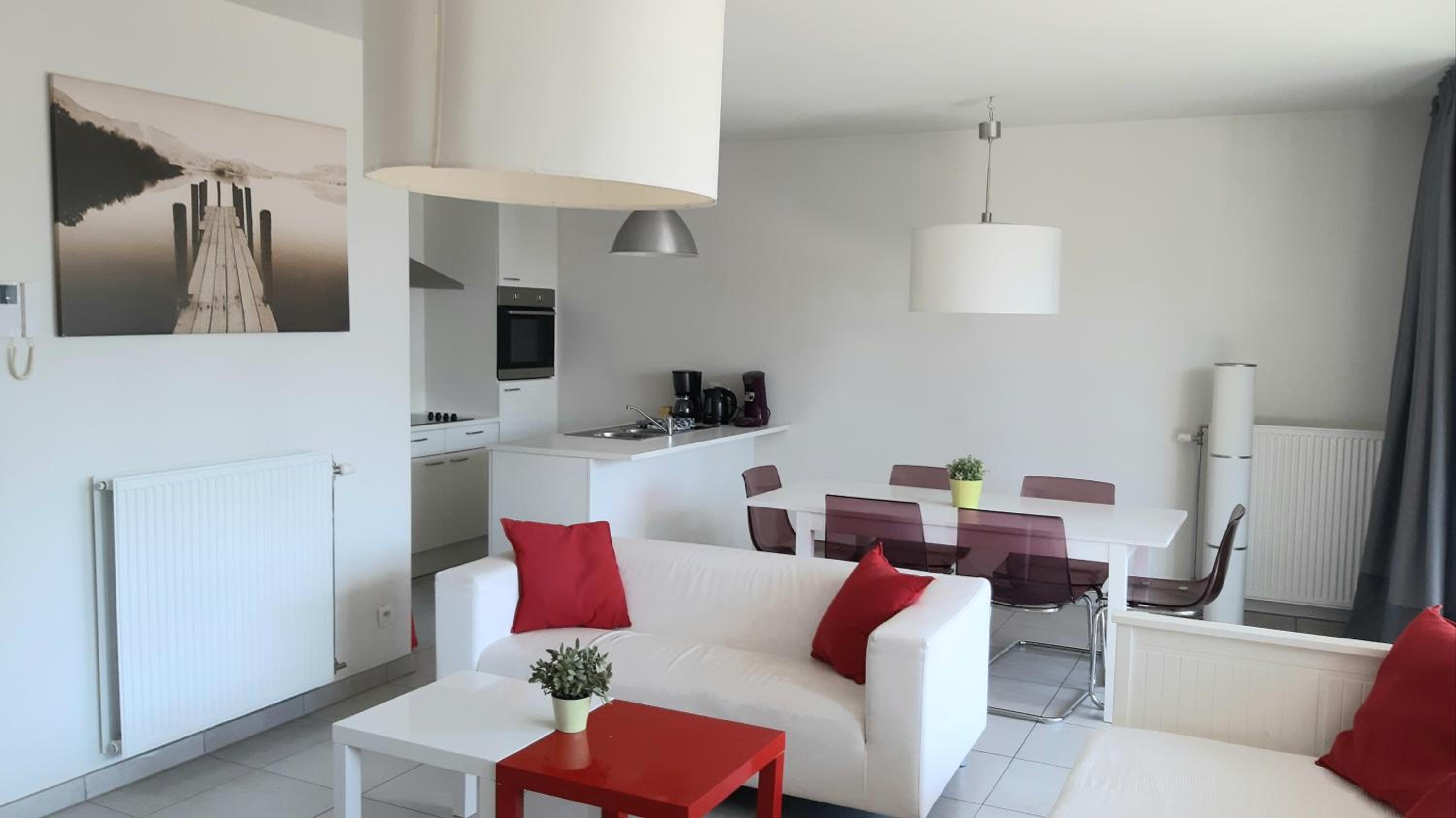 Apartment - Split Level photo 2