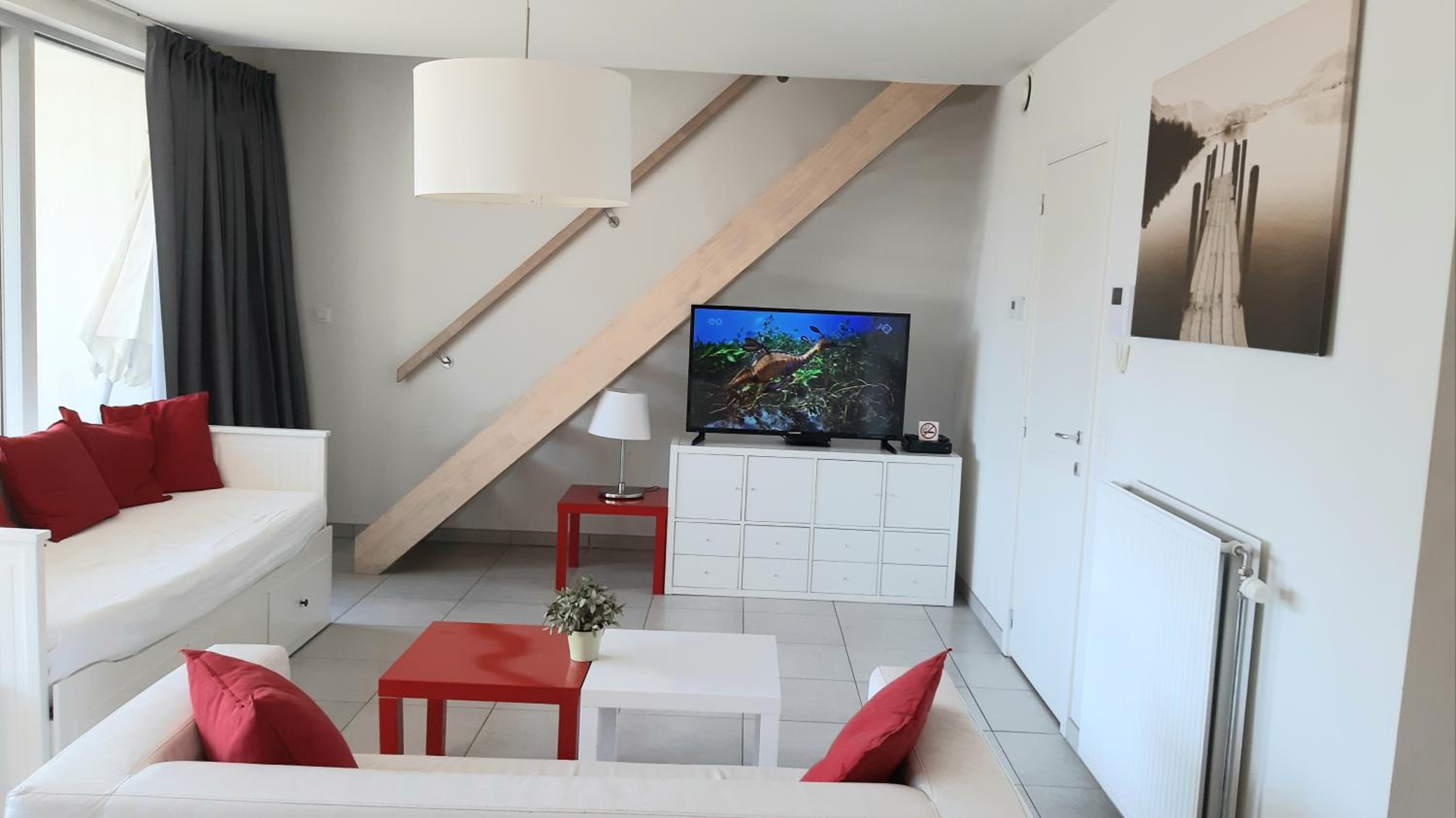 Apartment - Split Level photo 2