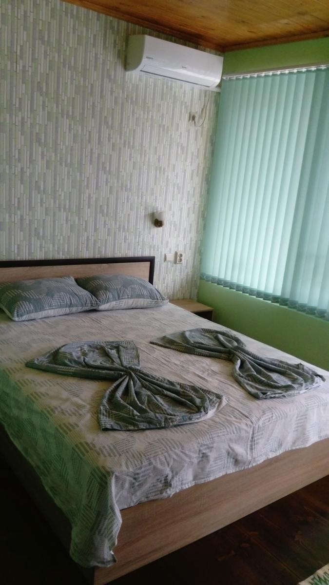 Large Double Room photo 1