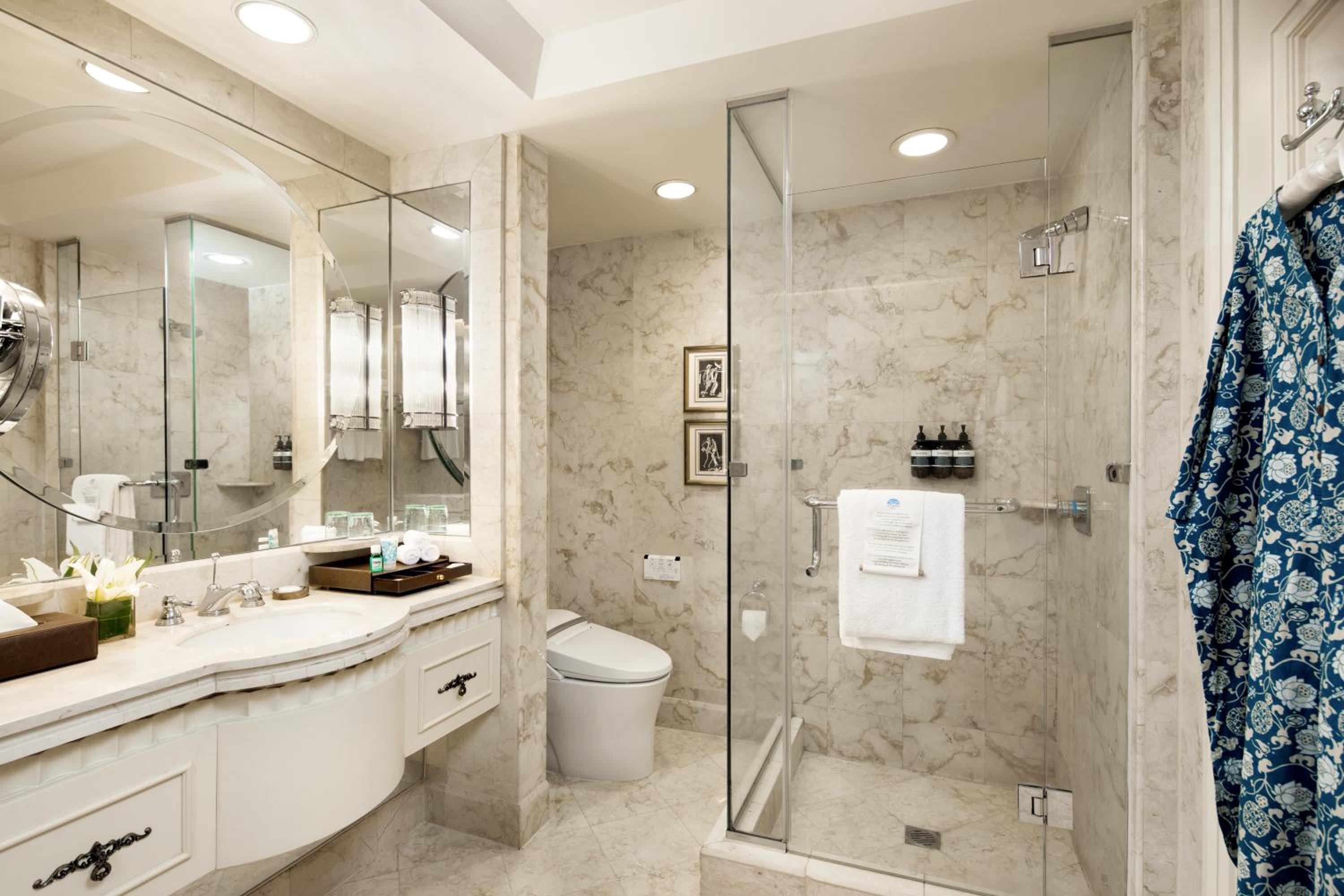 Deluxe Double or Twin Room - Photo 5
