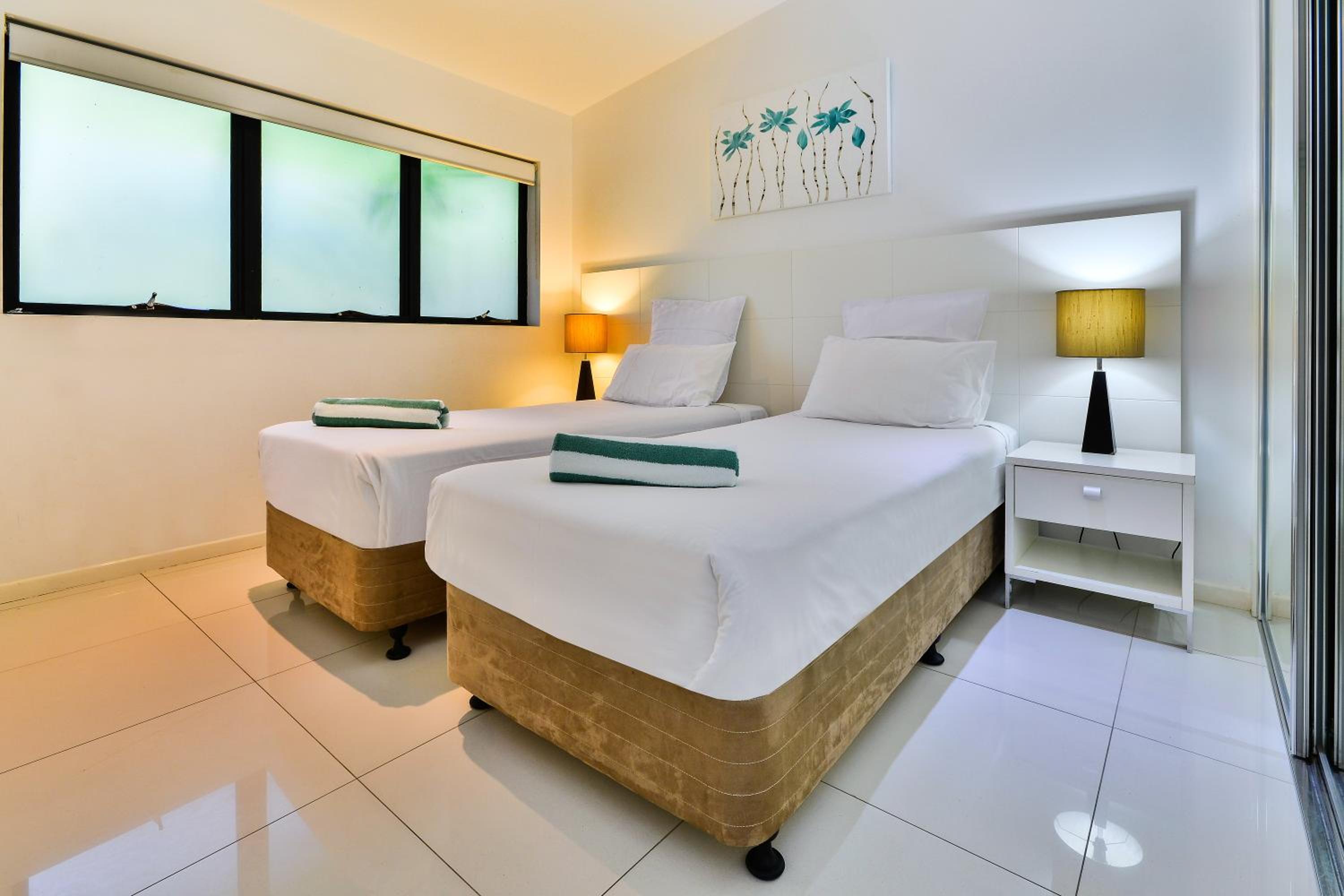 3 Bedroom Sea View apartment - Apartment 8 photo 2