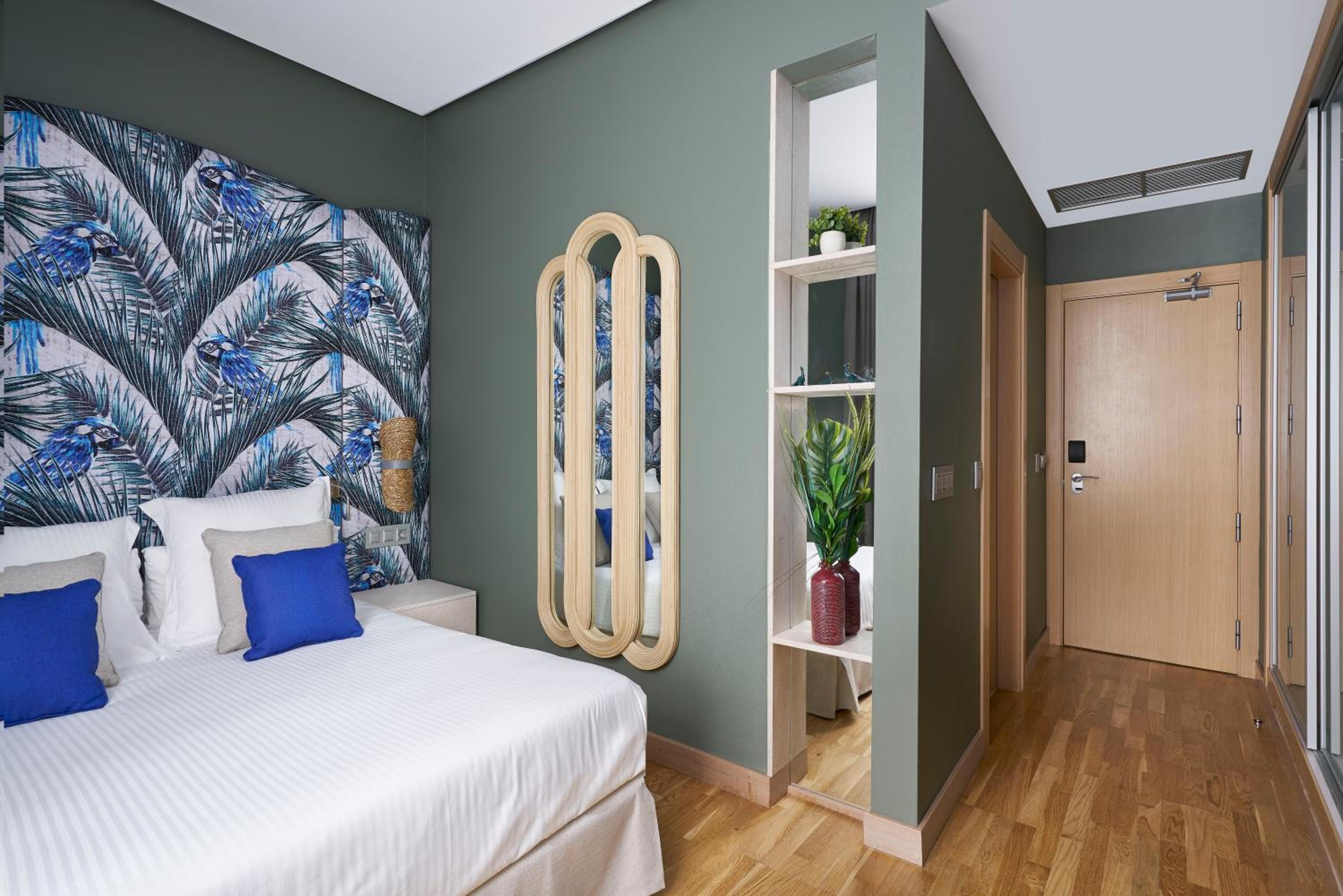 Single Room - Photo 1