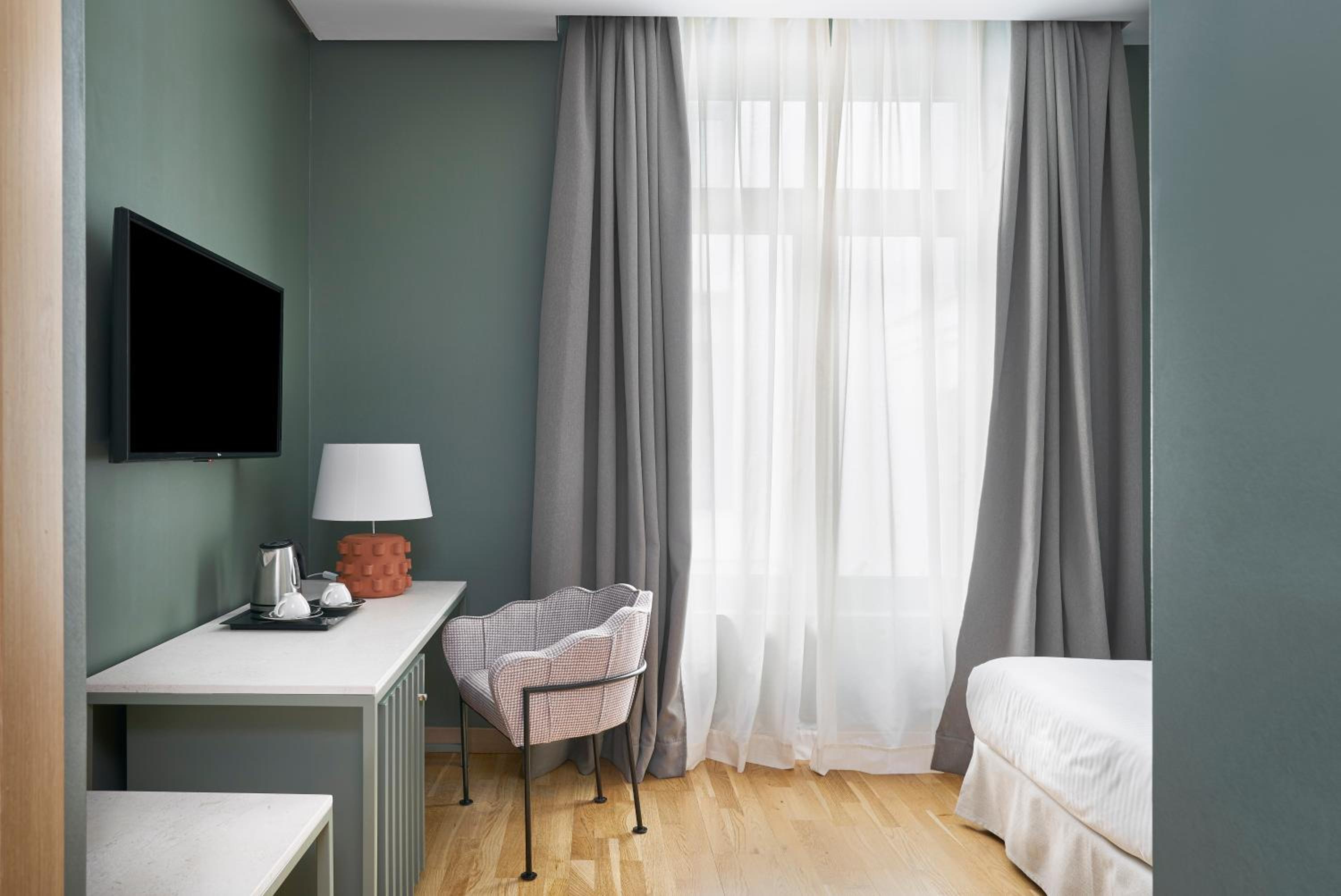 Single Room - Photo 3