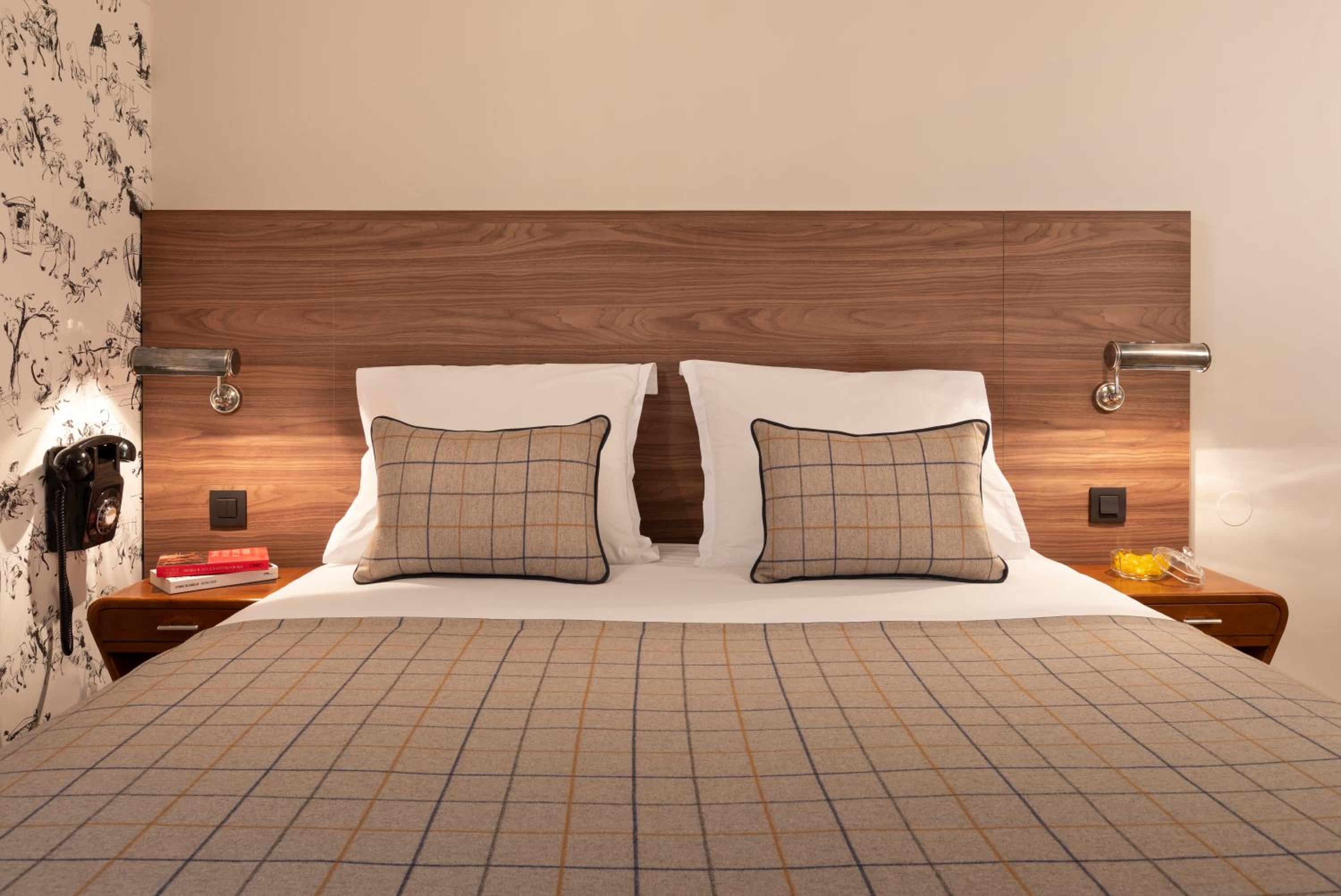 Standard Double Room - Photo 4