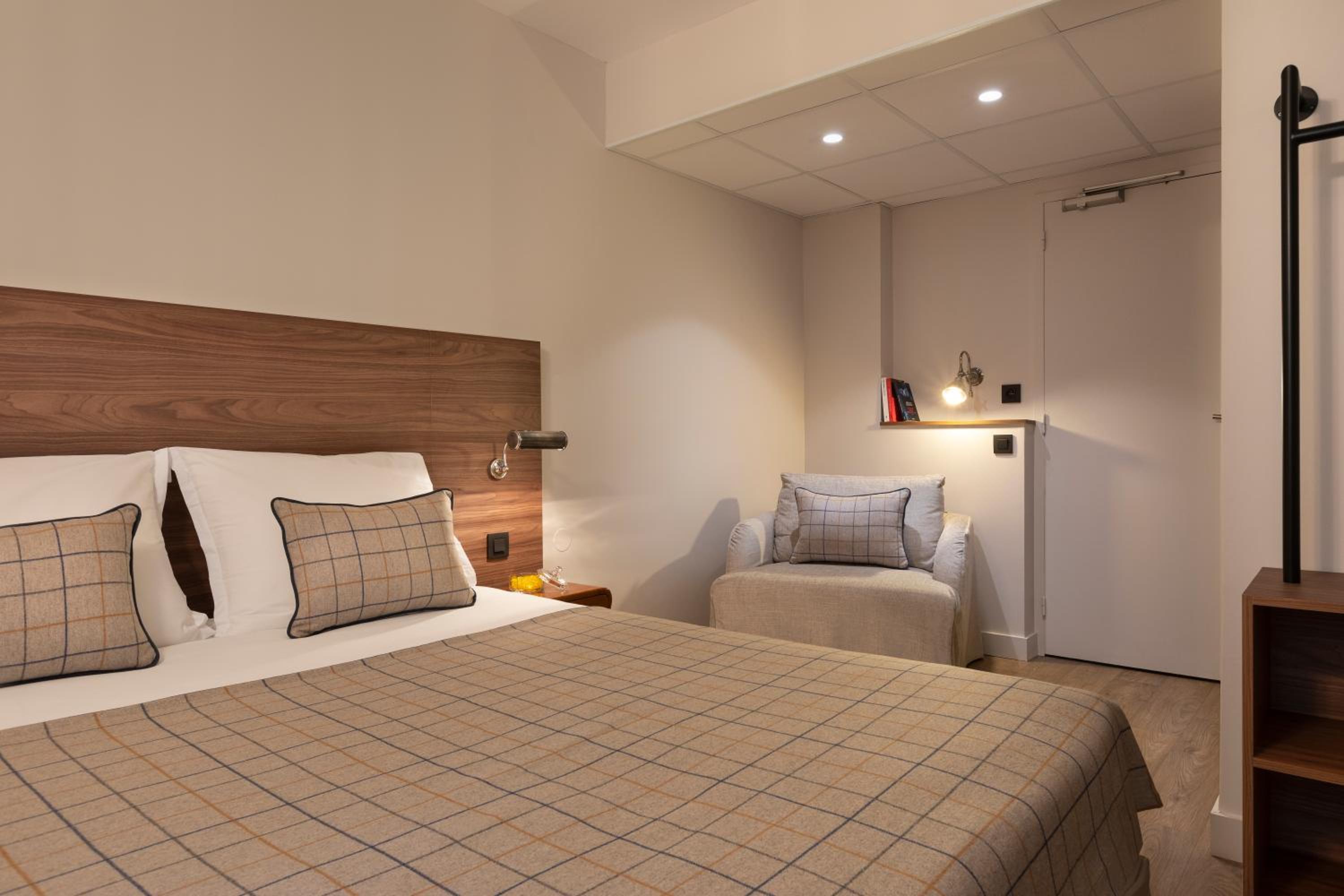 Superior Double Room - Photo 1