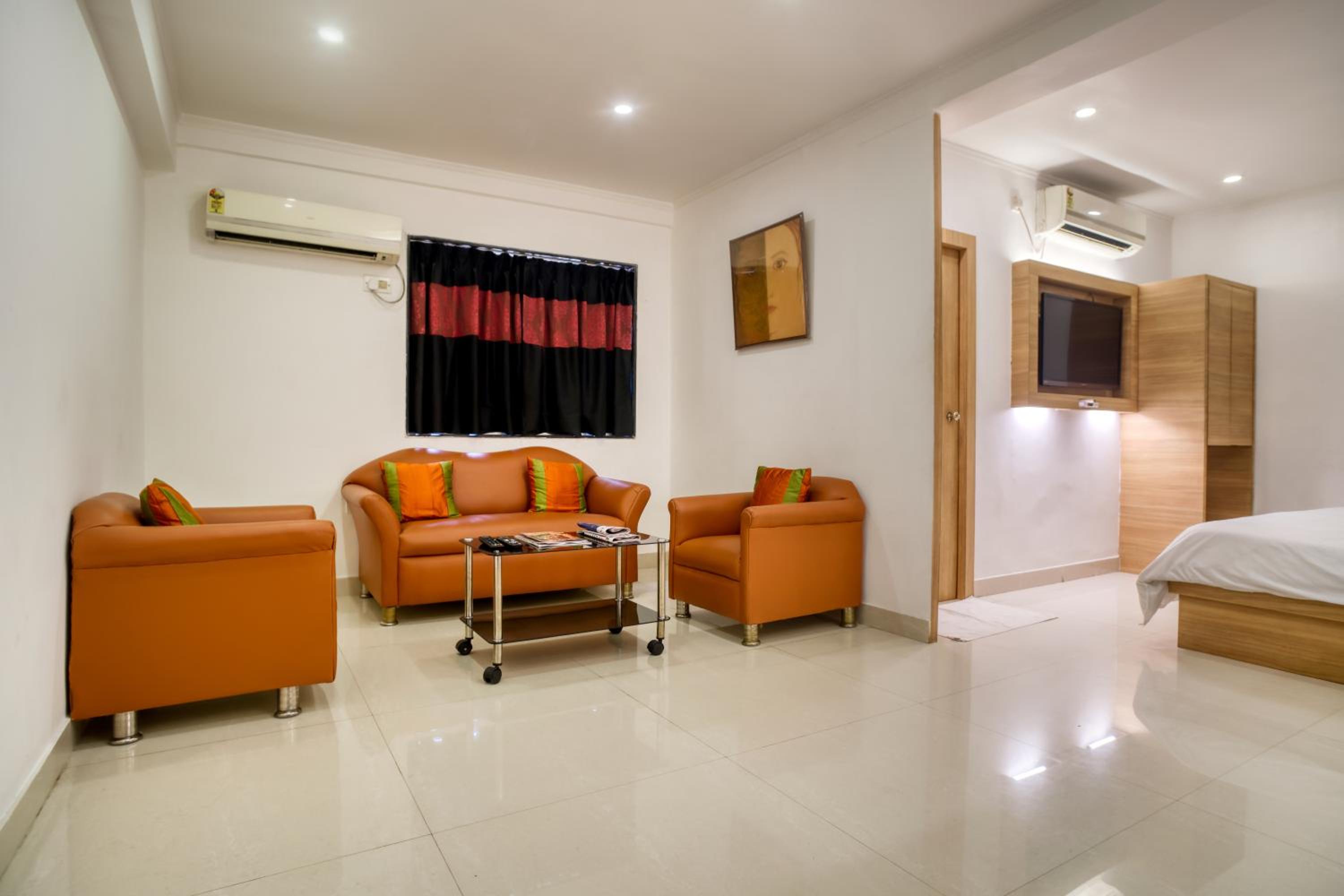 Suite - Photo 6