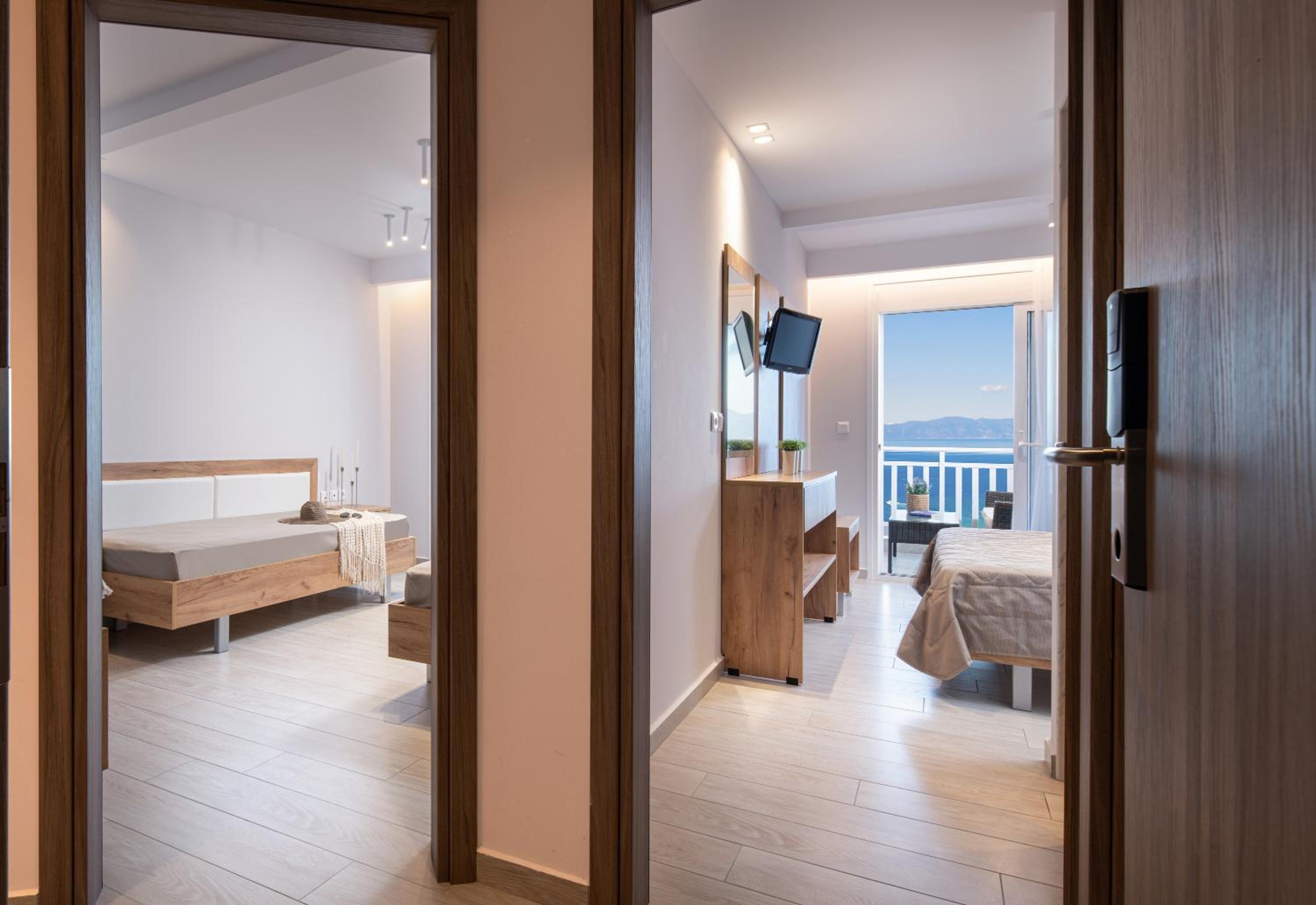 King Suite with Sea View