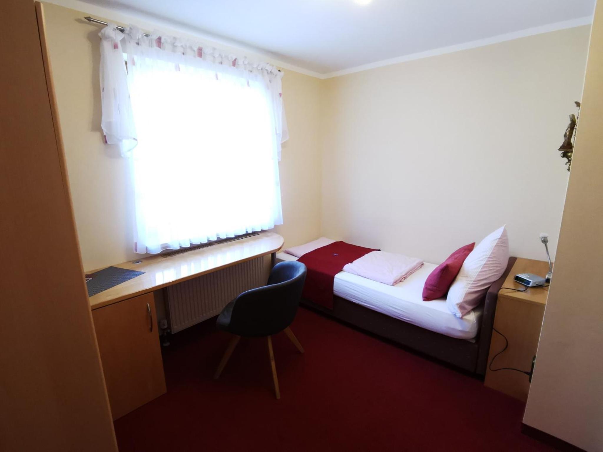 Single Room photo 1