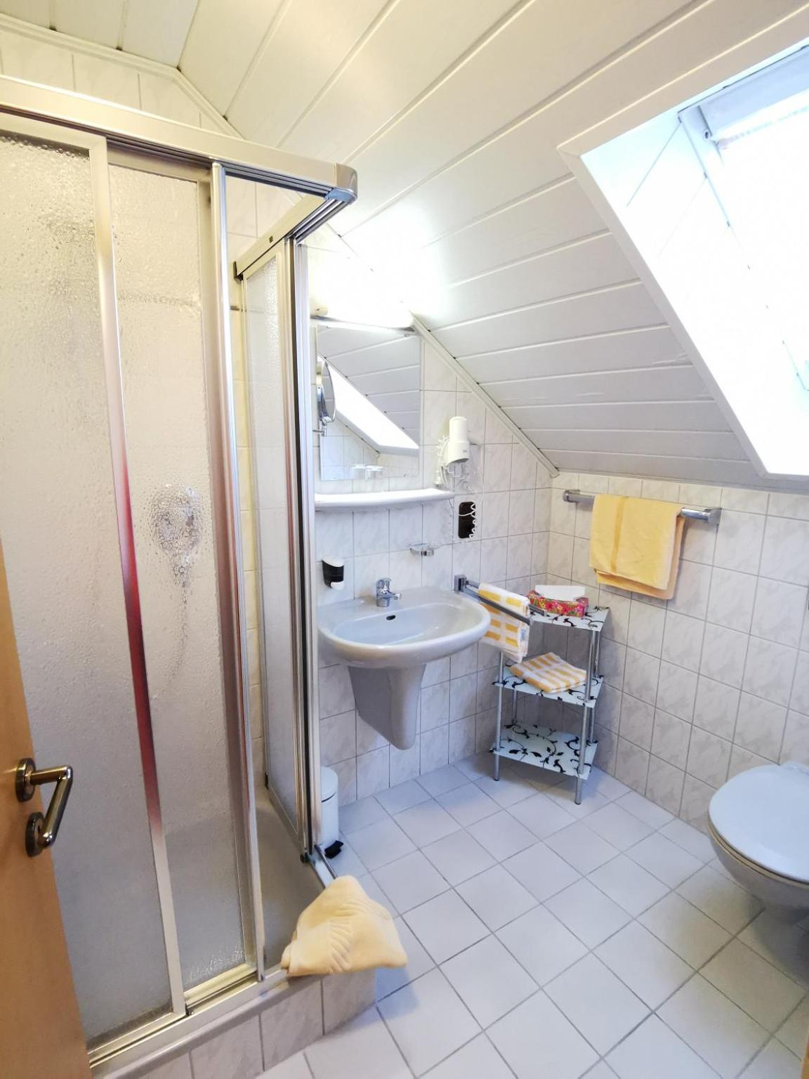 Single Room photo 3