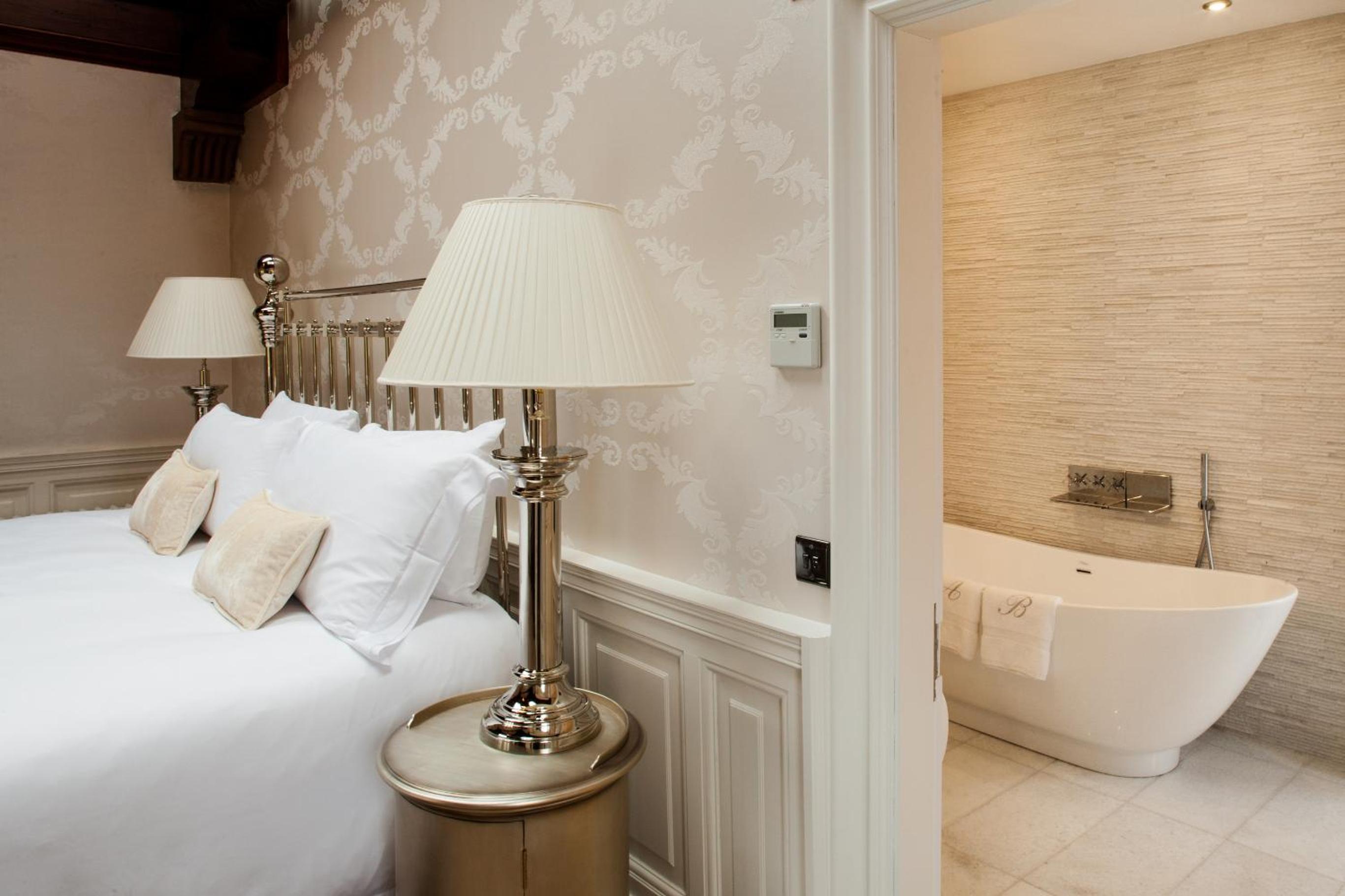 Castle Suite photo 3