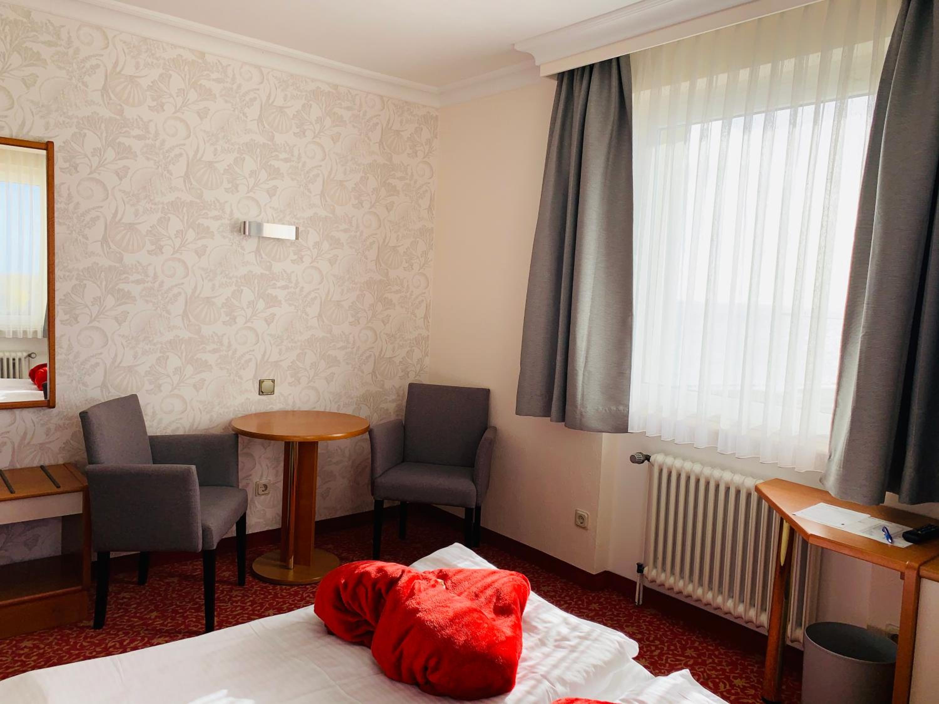Double Room with Sea View - Photo 3