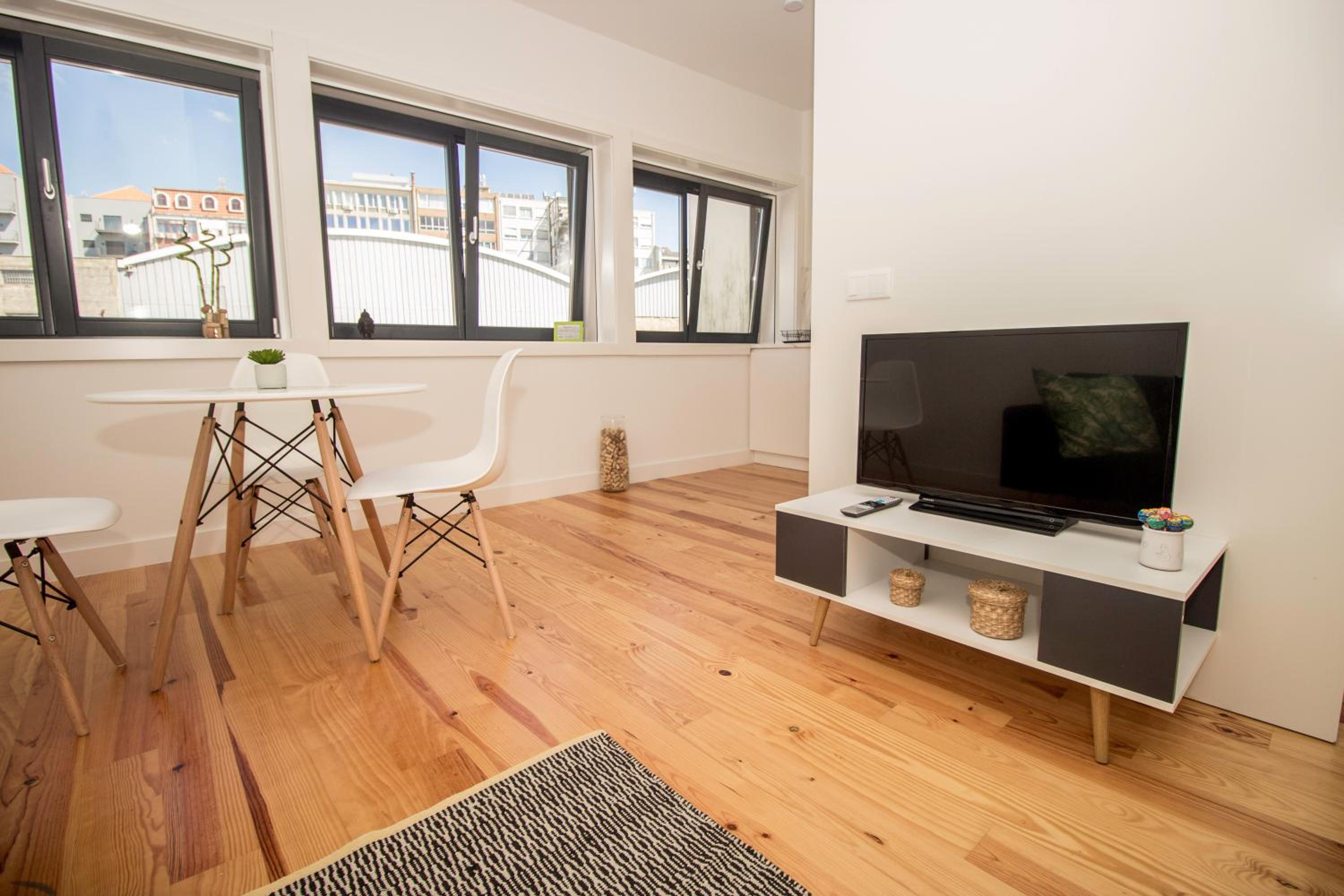 Studio Apartment
