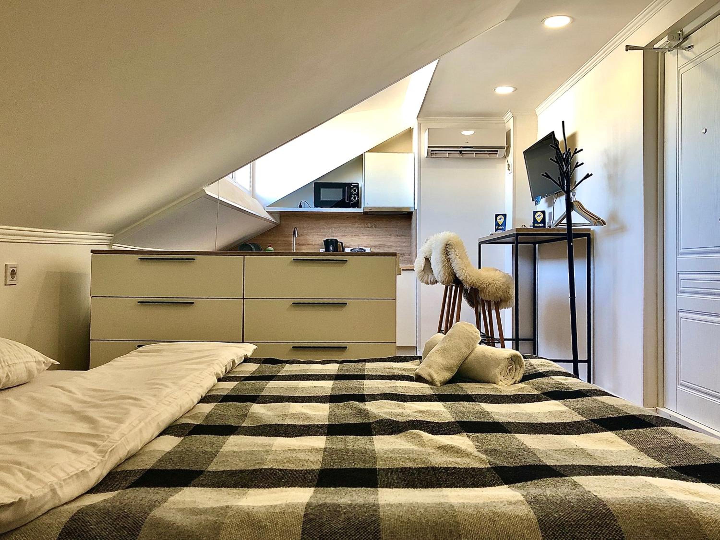 Studio Apartment